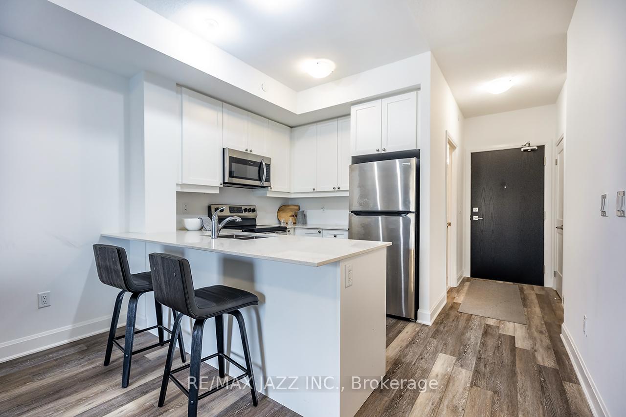 Photo 8 of Unit 126, 50 Lakebreeze Drive, Clarington, Newcastle — HOMEH