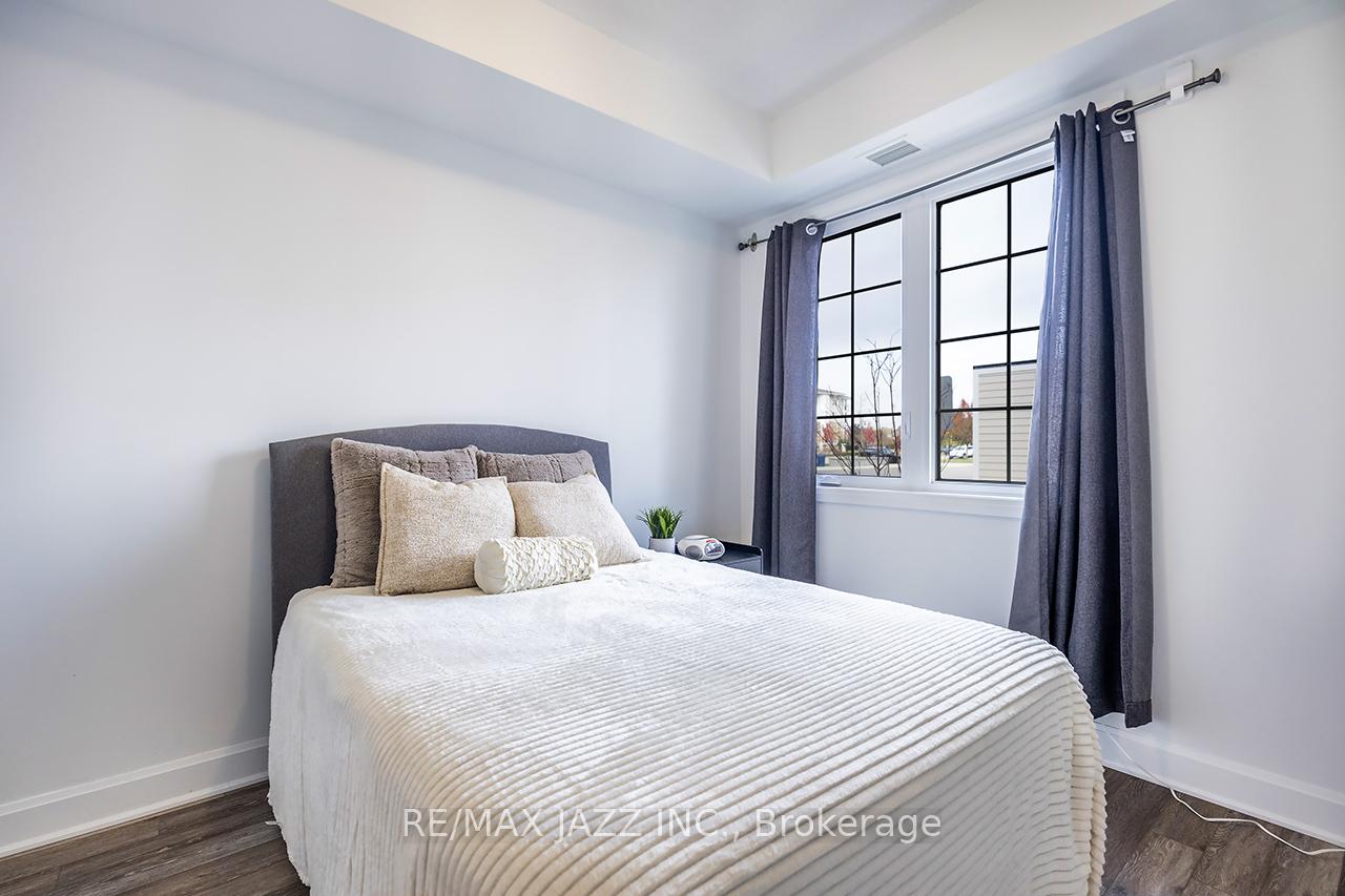 Photo 15 of Unit 126, 50 Lakebreeze Drive, Clarington, Newcastle — HOMEH