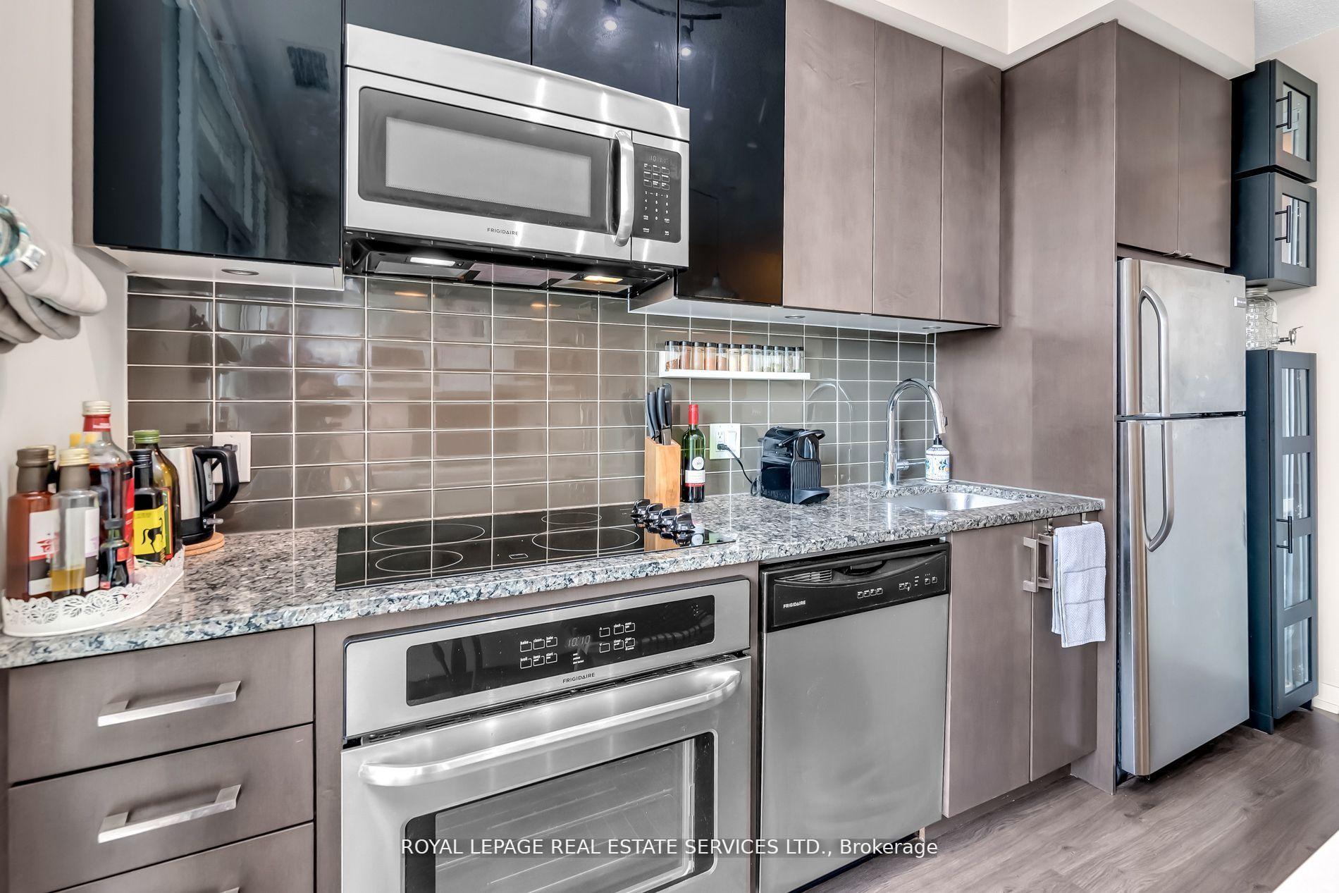 Photo 21 of Unit 727, 89 Dunfield Avenue, Toronto, Mount Pleasant West — HOMEH