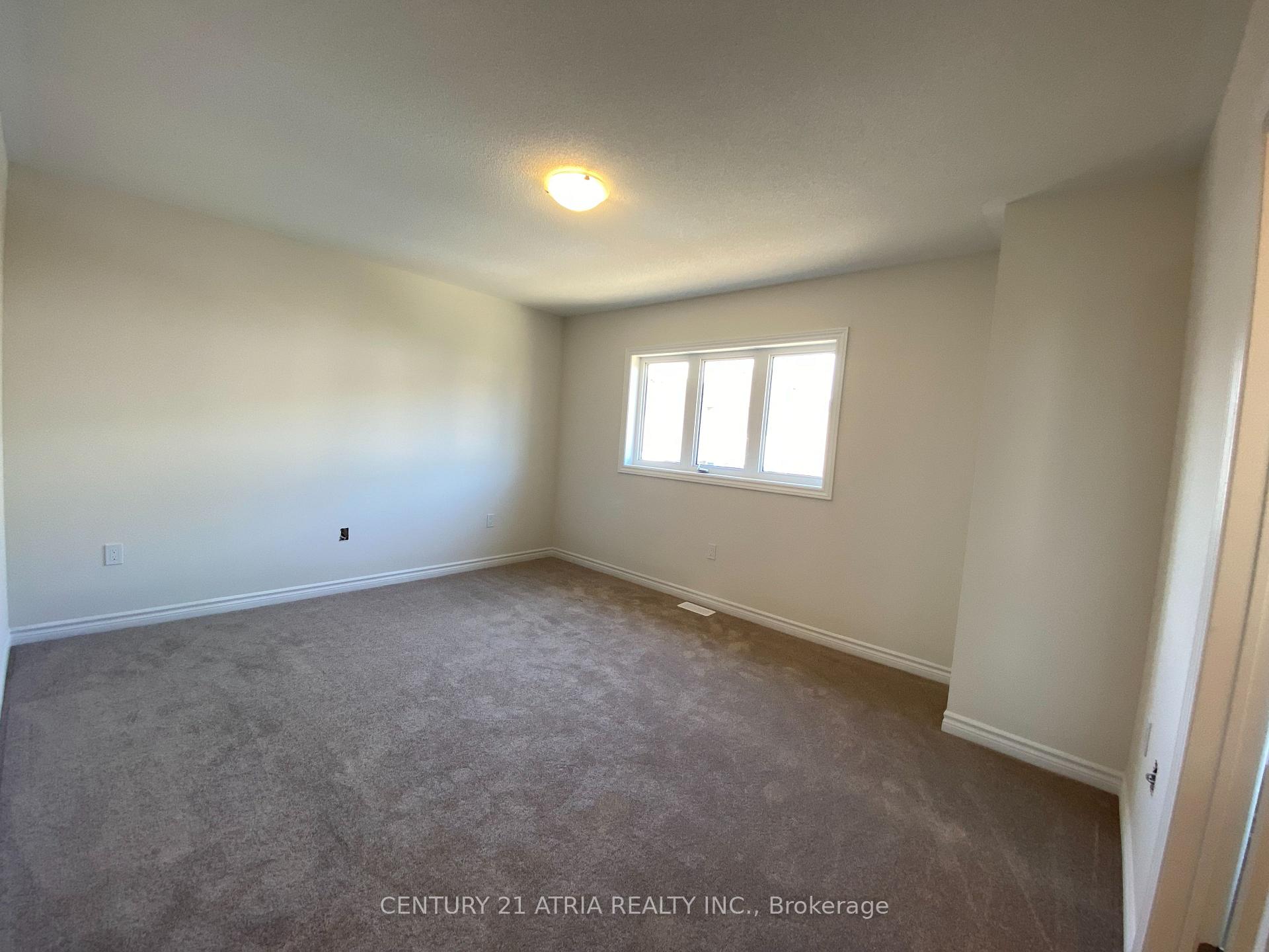 Photo 20 of 42 Jack Potts Way, Clarington, Courtice — HOMEH