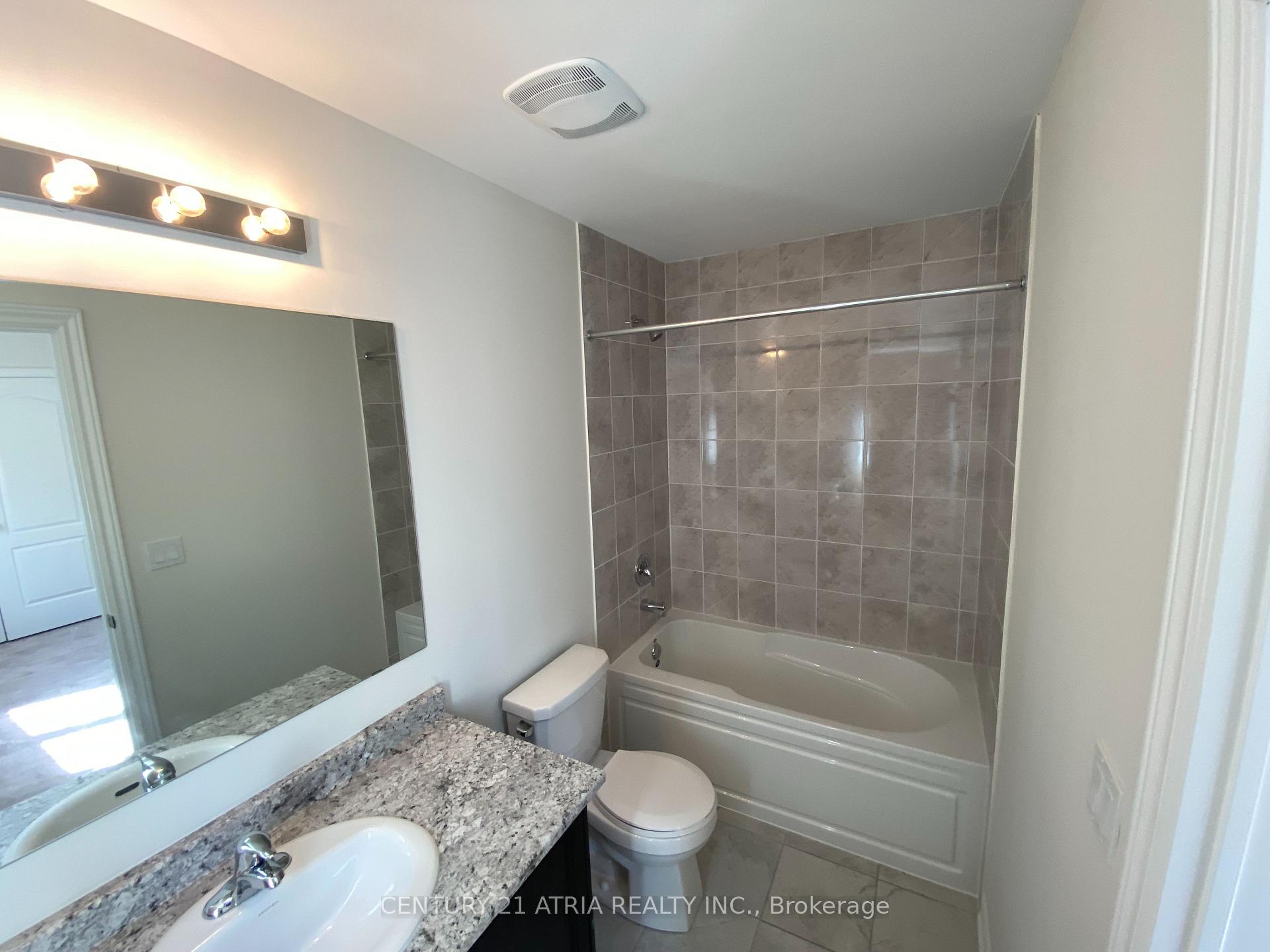 Photo 21 of 42 Jack Potts Way, Clarington, Courtice — HOMEH