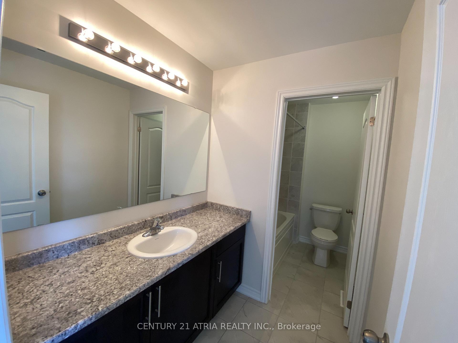 Photo 17 of 42 Jack Potts Way, Clarington, Courtice — HOMEH