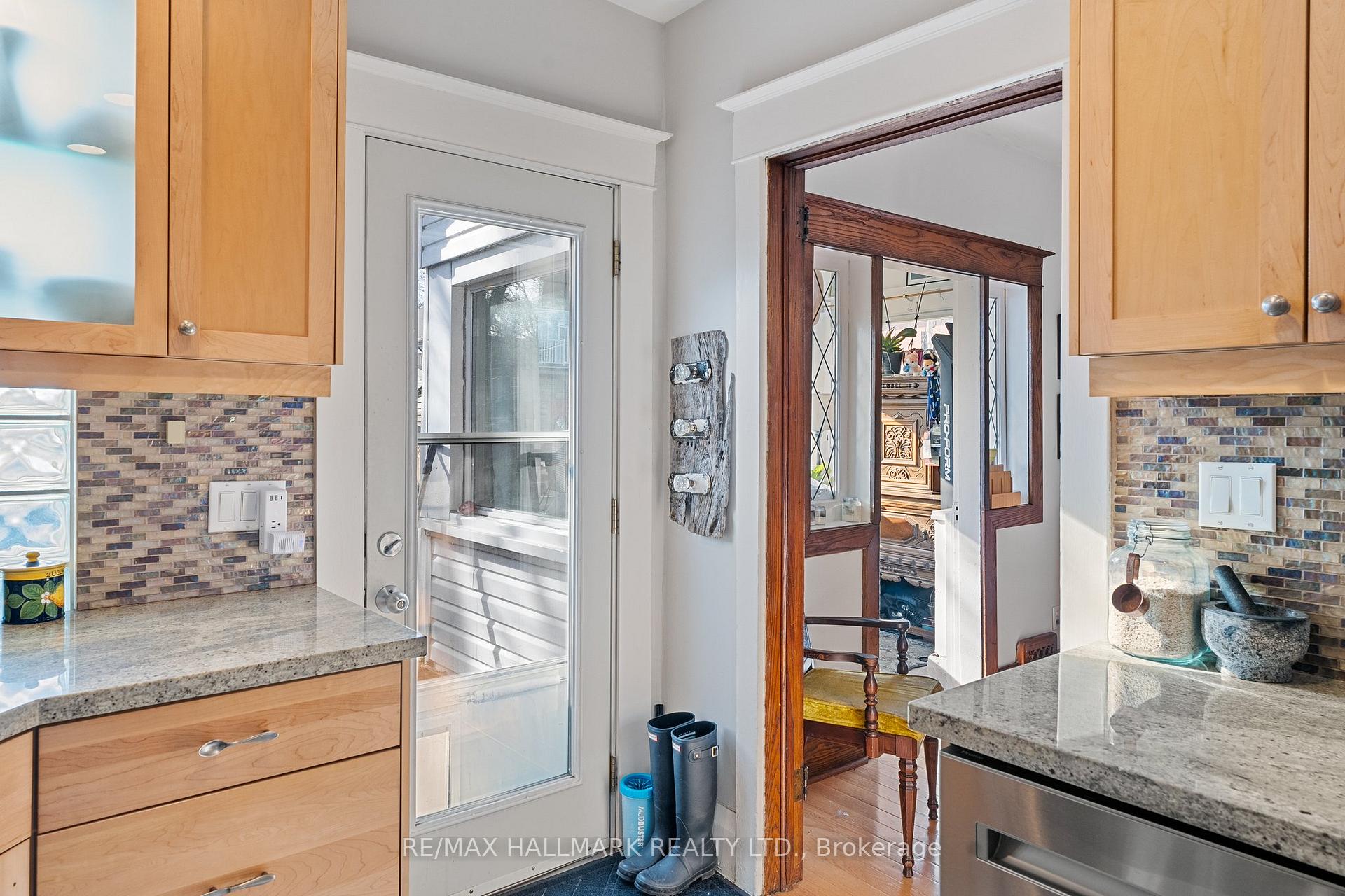 Photo 14 of 24 Firstbrooke Road, Toronto, East End-Danforth — HOMEH