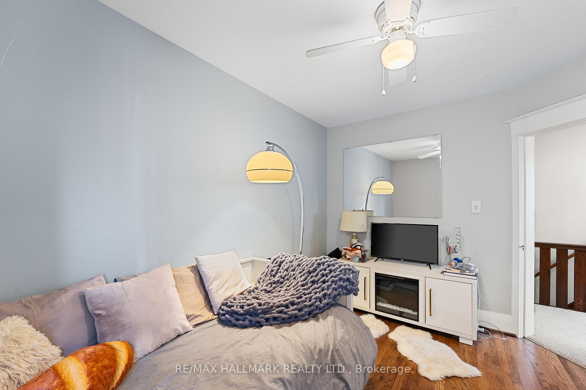 Photo 13 of 24 Firstbrooke Road, Toronto, East End-Danforth — HOMEH