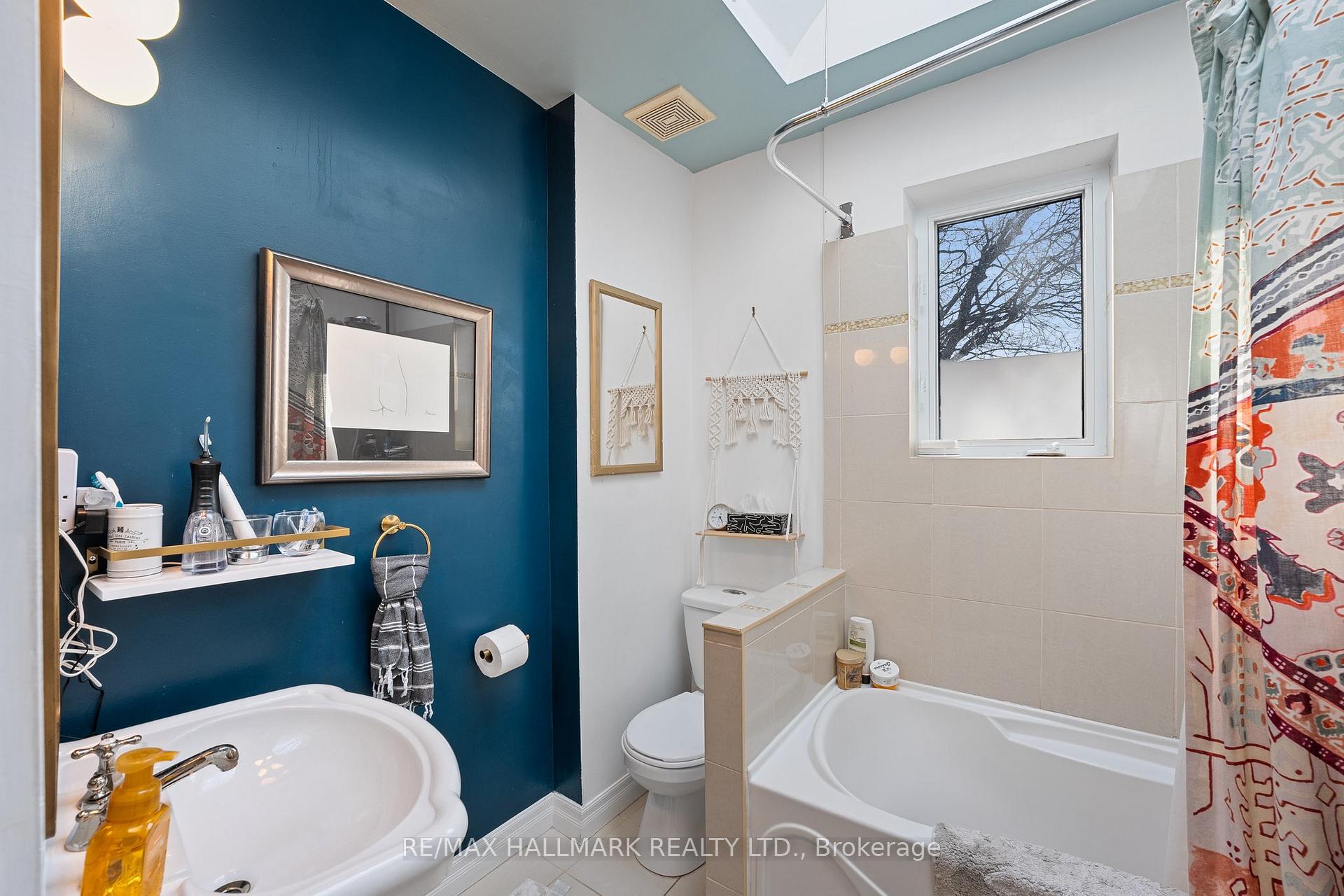 Photo 32 of 24 Firstbrooke Road, Toronto, East End-Danforth — HOMEH