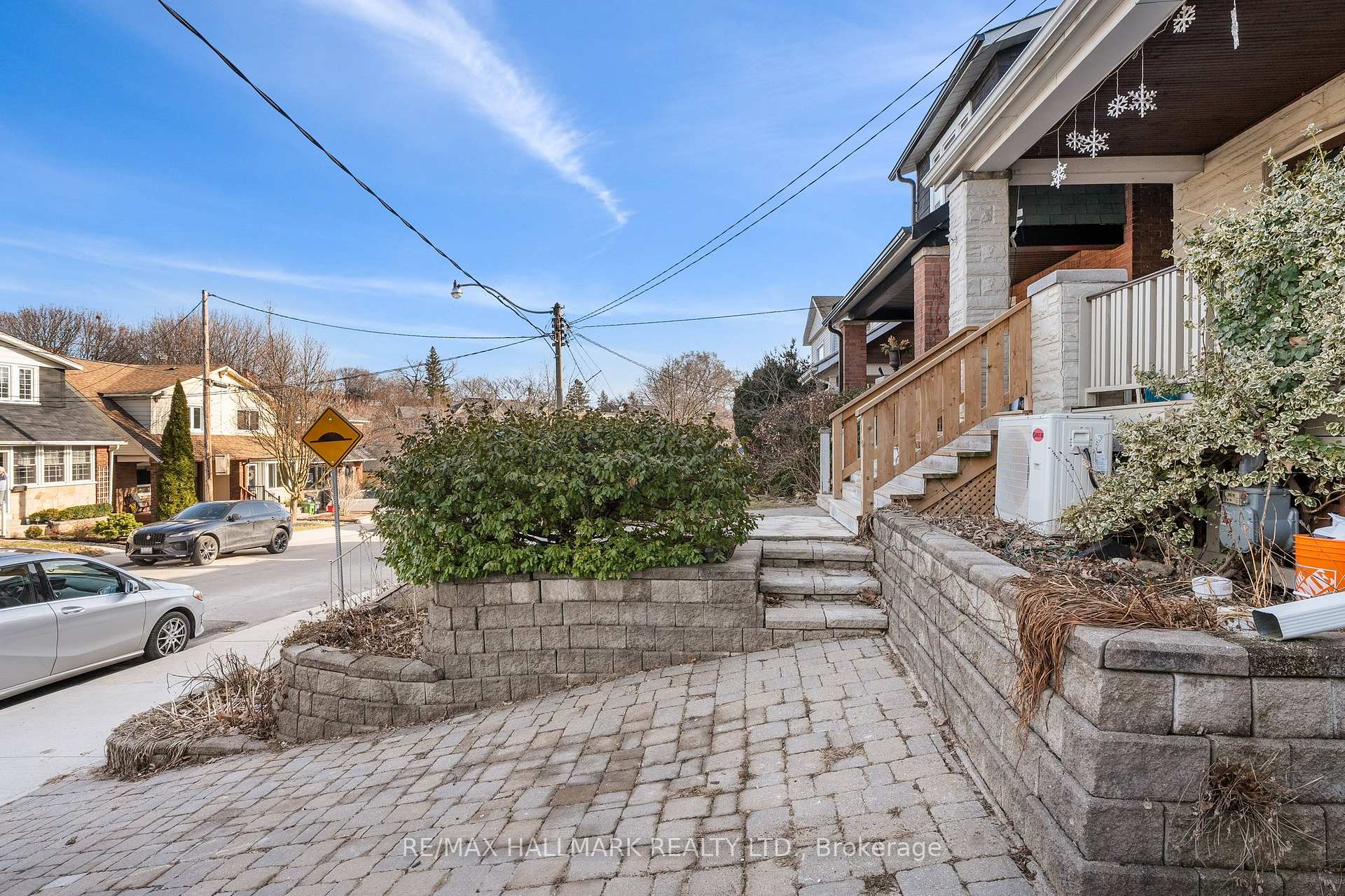 Photo 30 of 24 Firstbrooke Road, Toronto, East End-Danforth — HOMEH