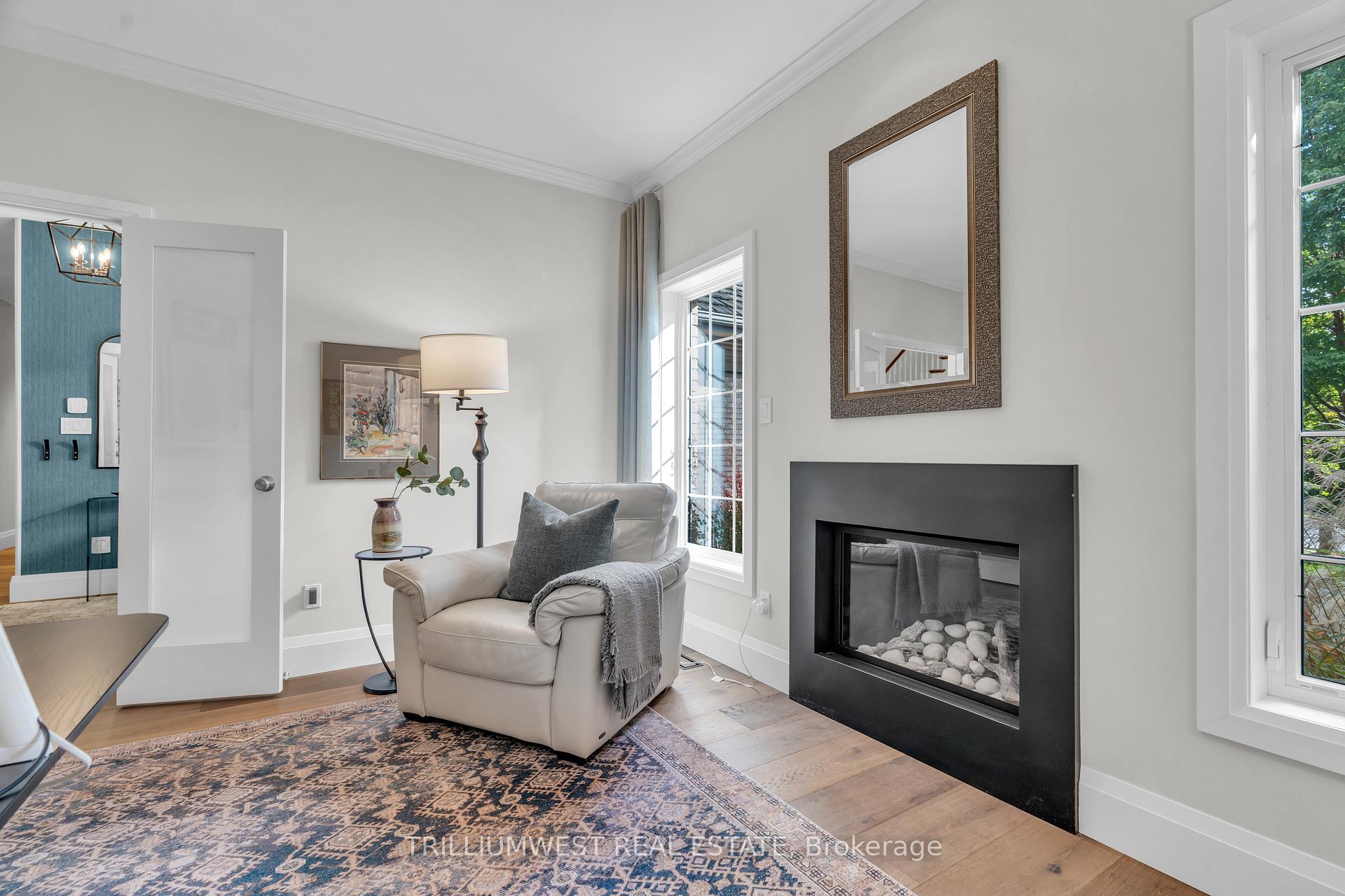 Photo 3 of Unit 9, 260 Deer Ridge Drive, Kitchener — HOMEH