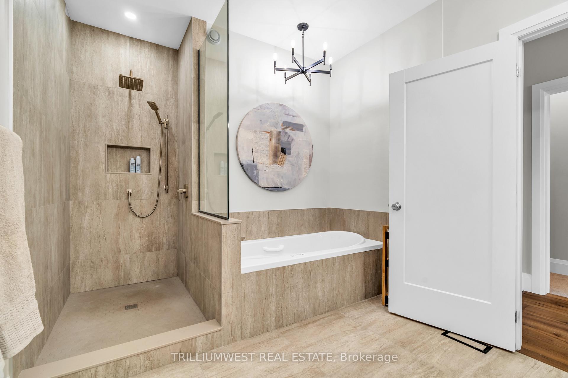 Photo 33 of Unit 9, 260 Deer Ridge Drive, Kitchener — HOMEH