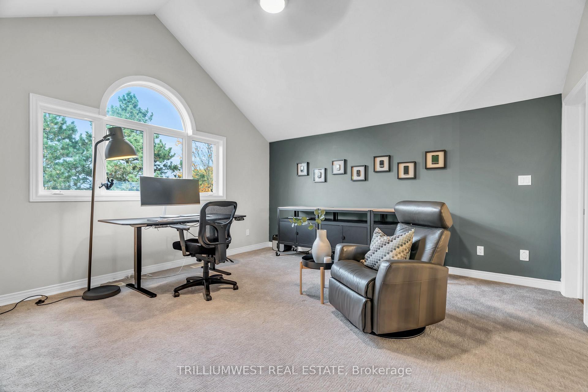 Photo 24 of Unit 9, 260 Deer Ridge Drive, Kitchener — HOMEH