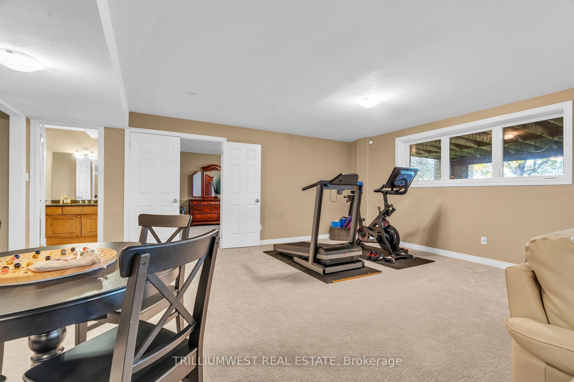Photo 31 of Unit 9, 260 Deer Ridge Drive, Kitchener — HOMEH