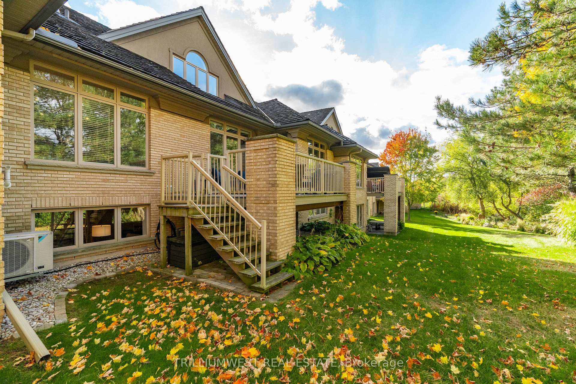 Photo 44 of Unit 9, 260 Deer Ridge Drive, Kitchener — HOMEH