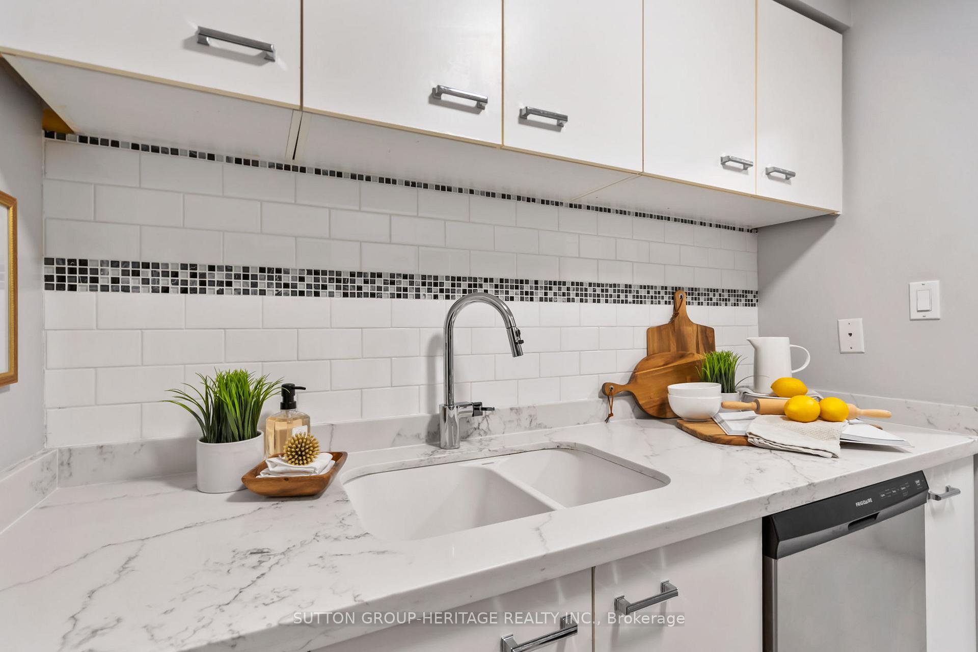 Photo 4 of Unit 320, 193 Lake Driveway, Ajax, South West — HOMEH