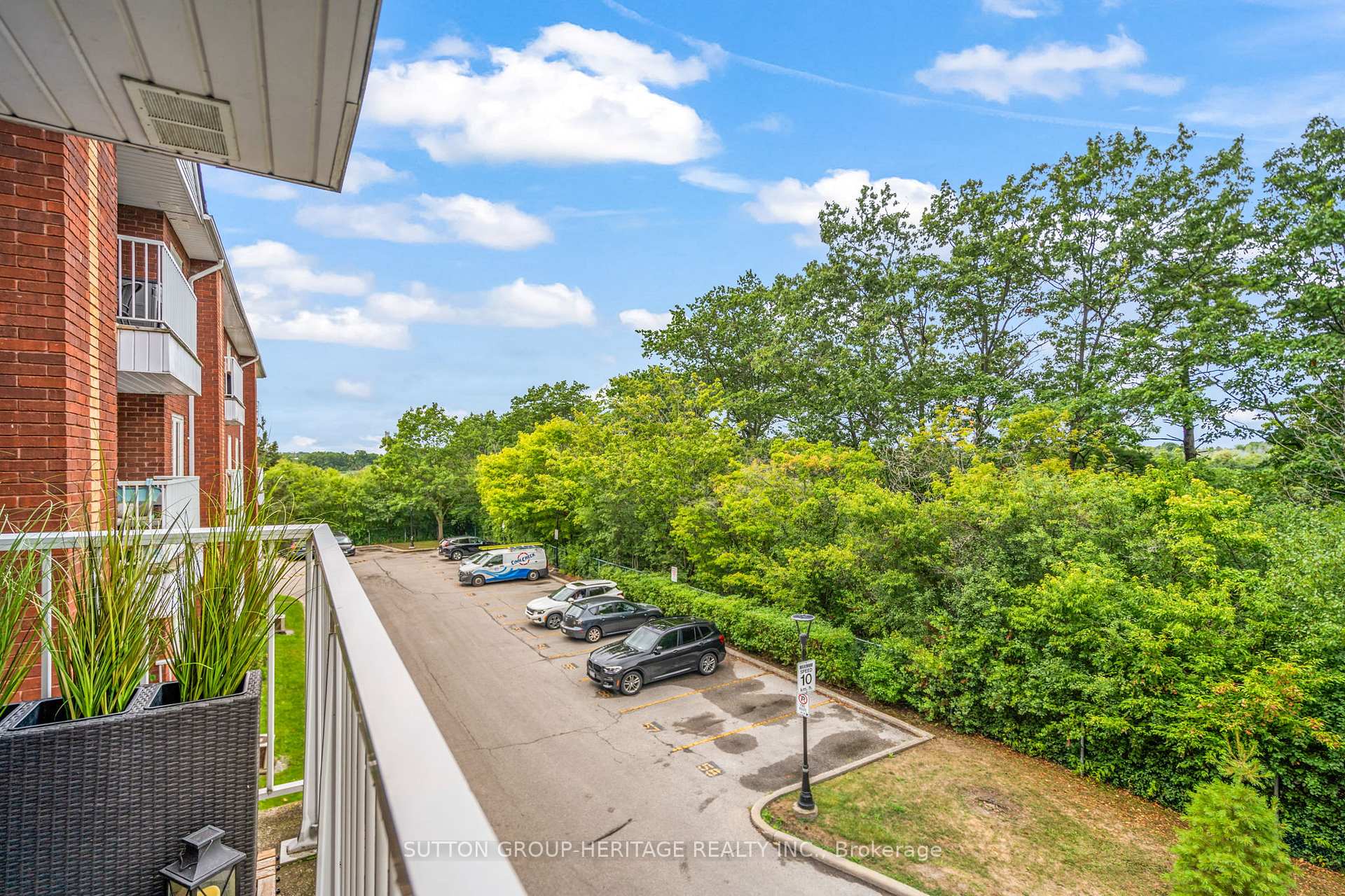 Photo 5 of Unit 320, 193 Lake Driveway, Ajax, South West — HOMEH