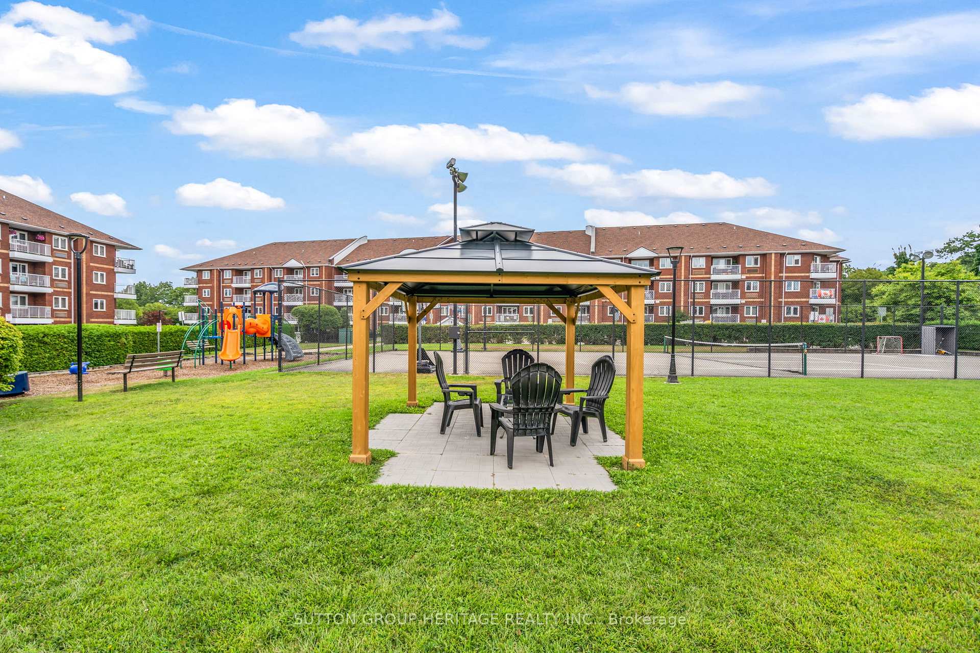 Photo 16 of Unit 320, 193 Lake Driveway, Ajax, South West — HOMEH