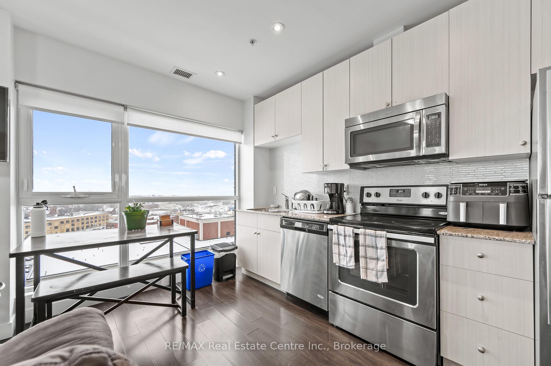 Photo 13 of Unit 1202, 1 Victoria Street S, Kitchener — HOMEH