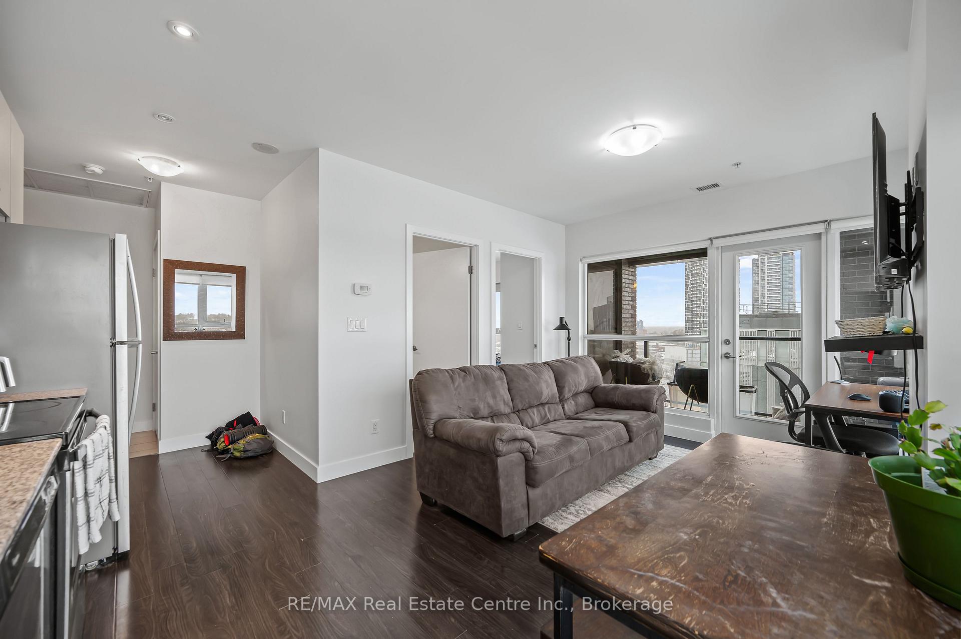 Photo 6 of Unit 1202, 1 Victoria Street S, Kitchener — HOMEH