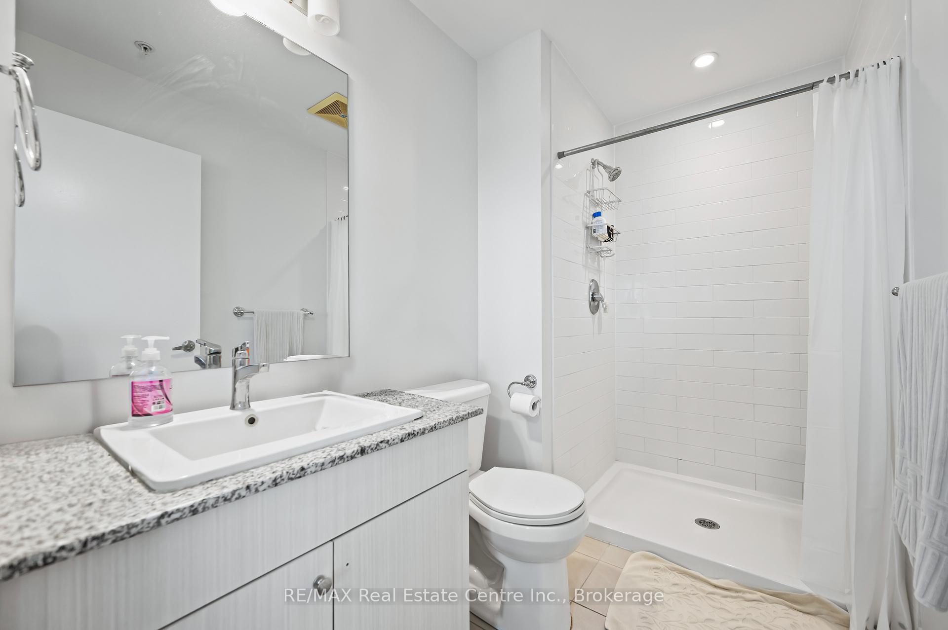 Photo 4 of Unit 1202, 1 Victoria Street S, Kitchener — HOMEH