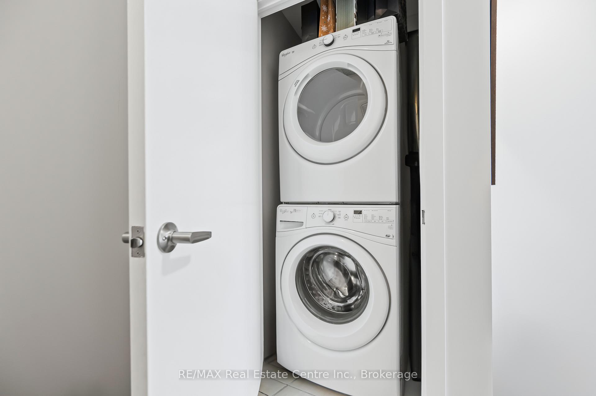 Photo 3 of Unit 1202, 1 Victoria Street S, Kitchener — HOMEH