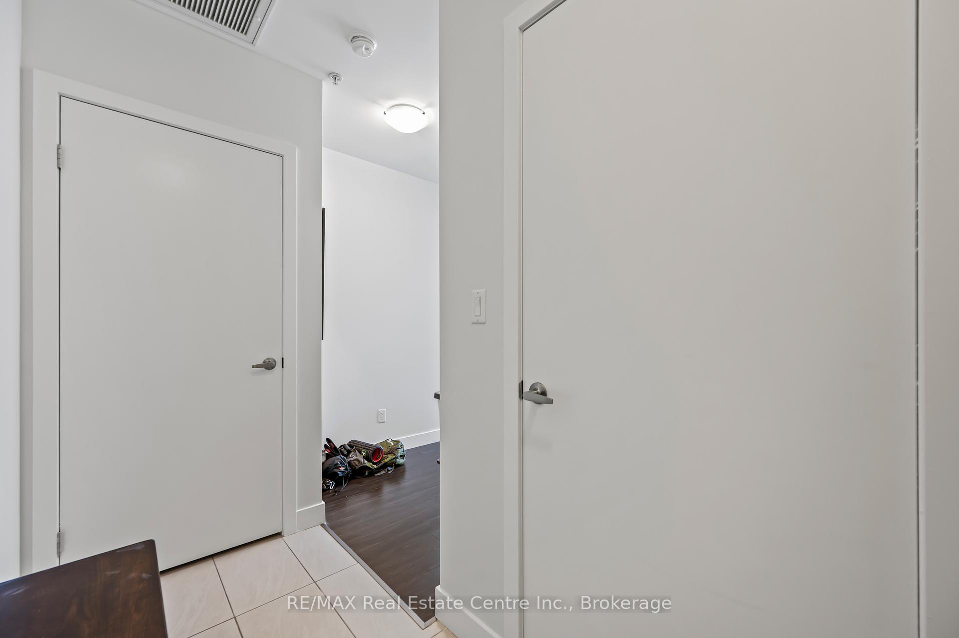 Photo 2 of Unit 1202, 1 Victoria Street S, Kitchener — HOMEH