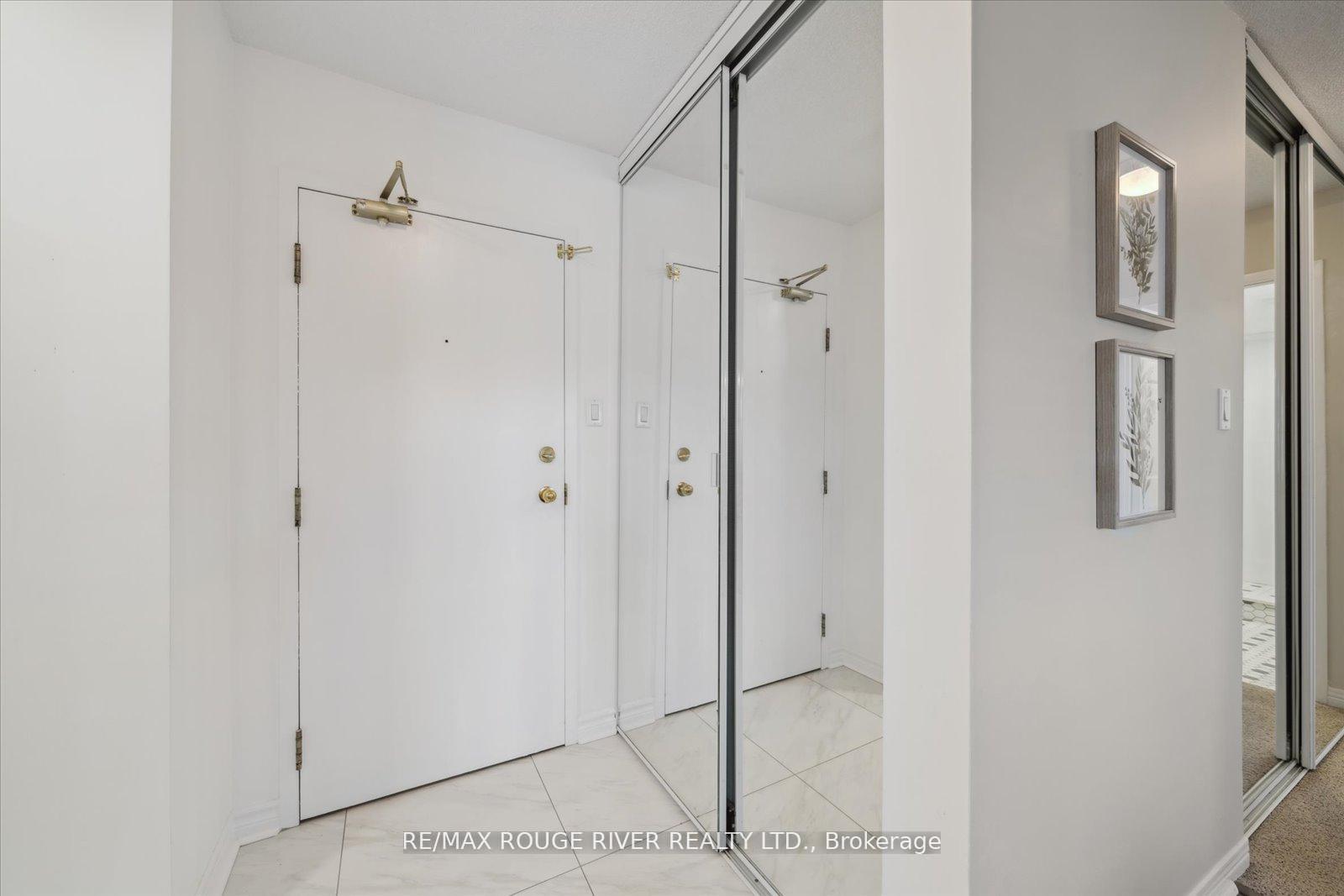 Photo 5 of Unit 210, 30 Wilson Street, Markham, Old Markham Village — HOMEH