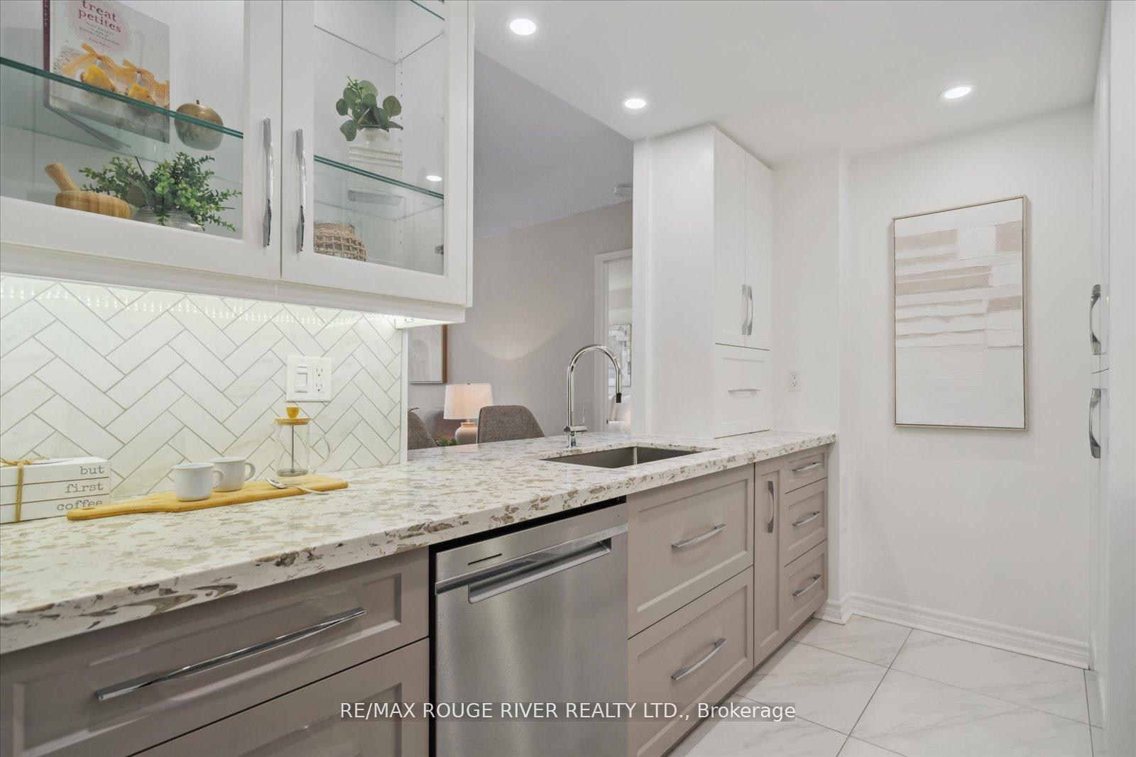 Photo 15 of Unit 210, 30 Wilson Street, Markham, Old Markham Village — HOMEH