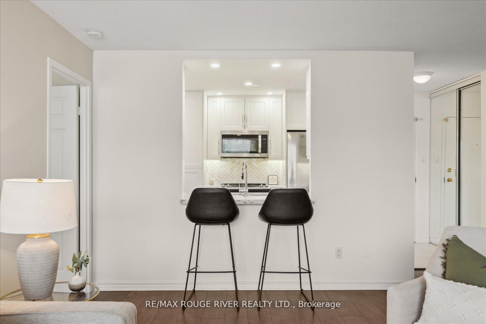 Photo 17 of Unit 210, 30 Wilson Street, Markham, Old Markham Village — HOMEH