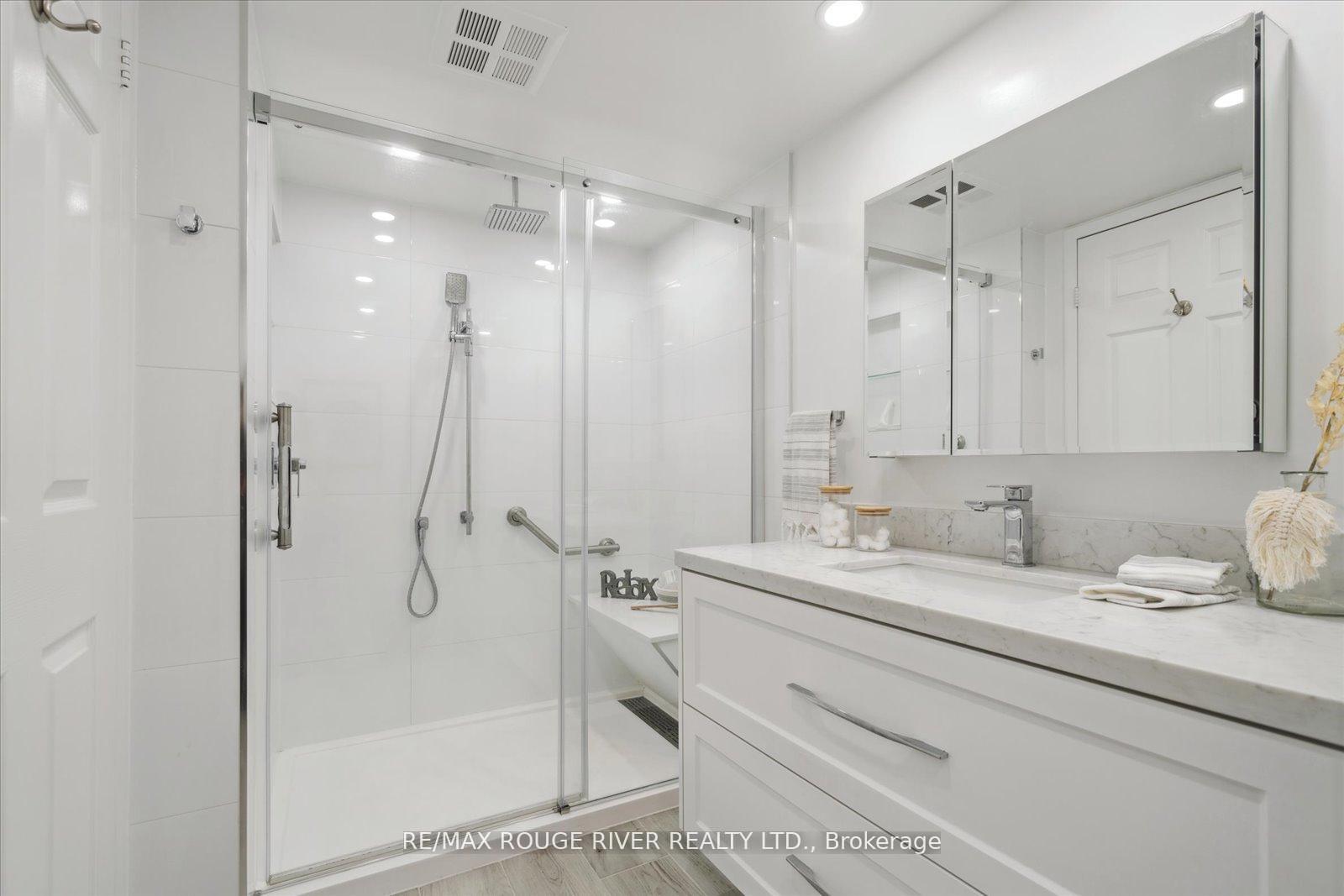 Photo 38 of Unit 210, 30 Wilson Street, Markham, Old Markham Village — HOMEH