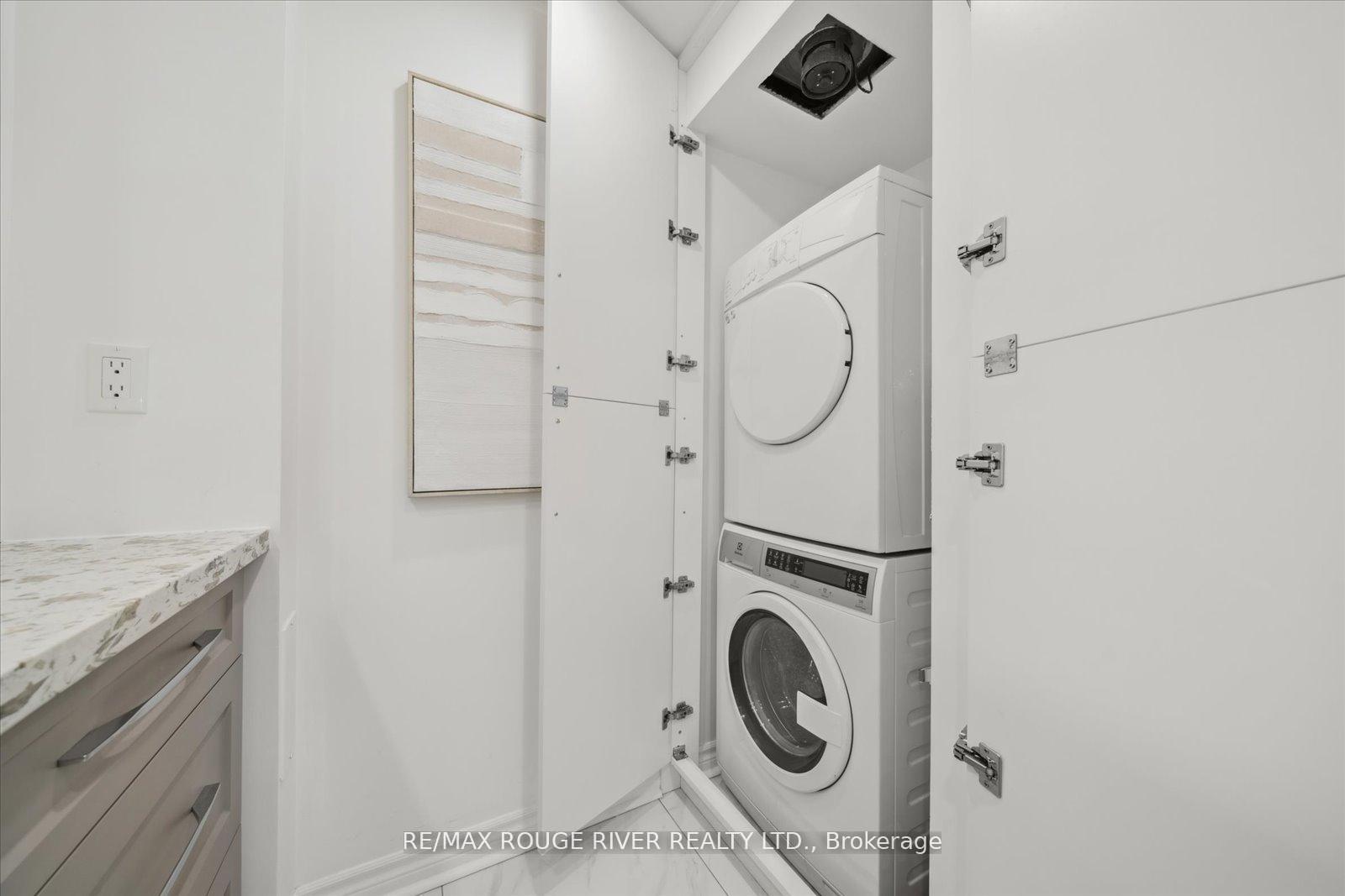 Photo 39 of Unit 210, 30 Wilson Street, Markham, Old Markham Village — HOMEH