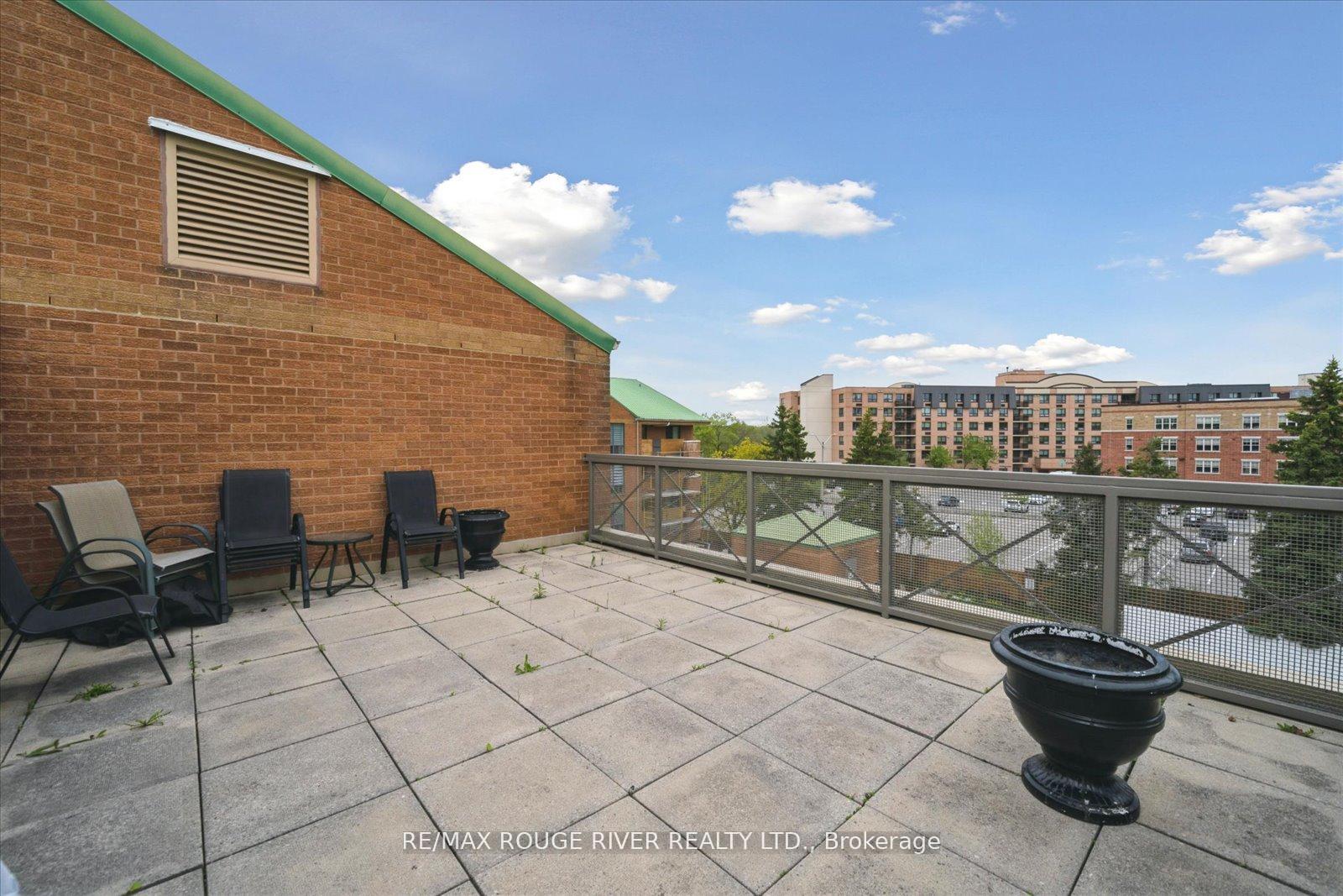 Photo 35 of Unit 210, 30 Wilson Street, Markham, Old Markham Village — HOMEH