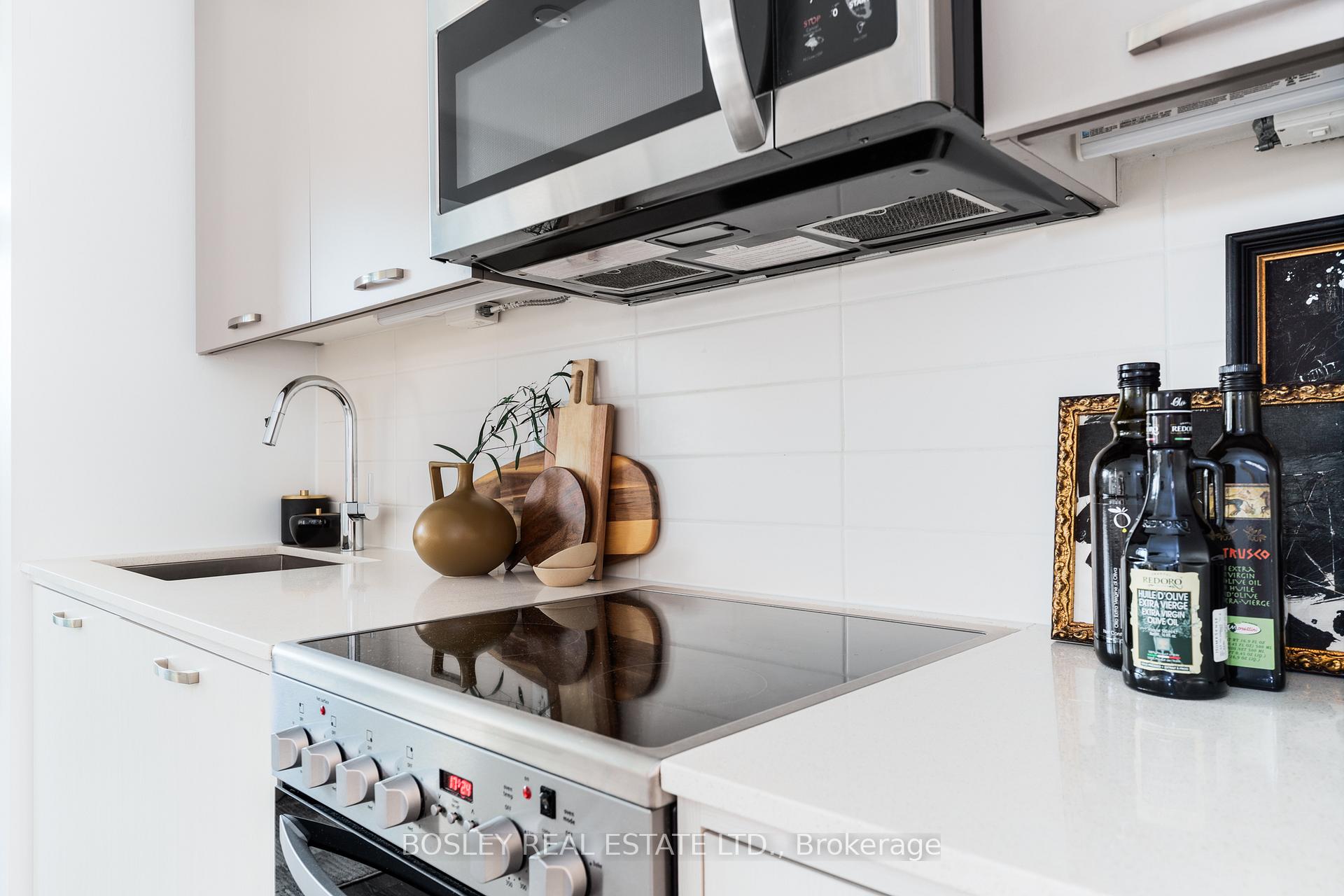 Photo 5 of Unit 322, 2301 Danforth Avenue, Toronto, East End-Danforth — HOMEH