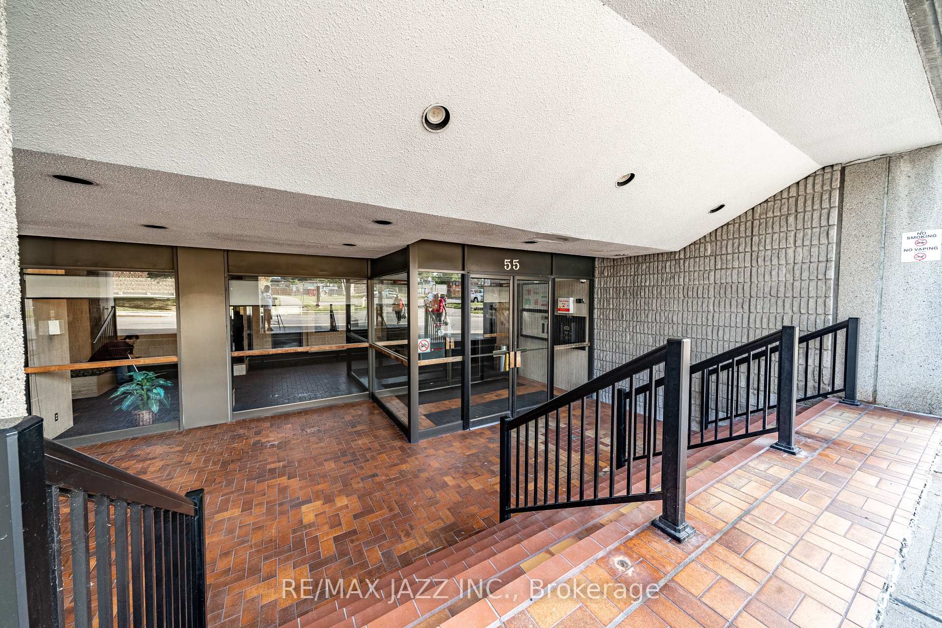 Photo 17 of Unit 1214, 55 William Street E, Oshawa, O'Neill — HOMEH