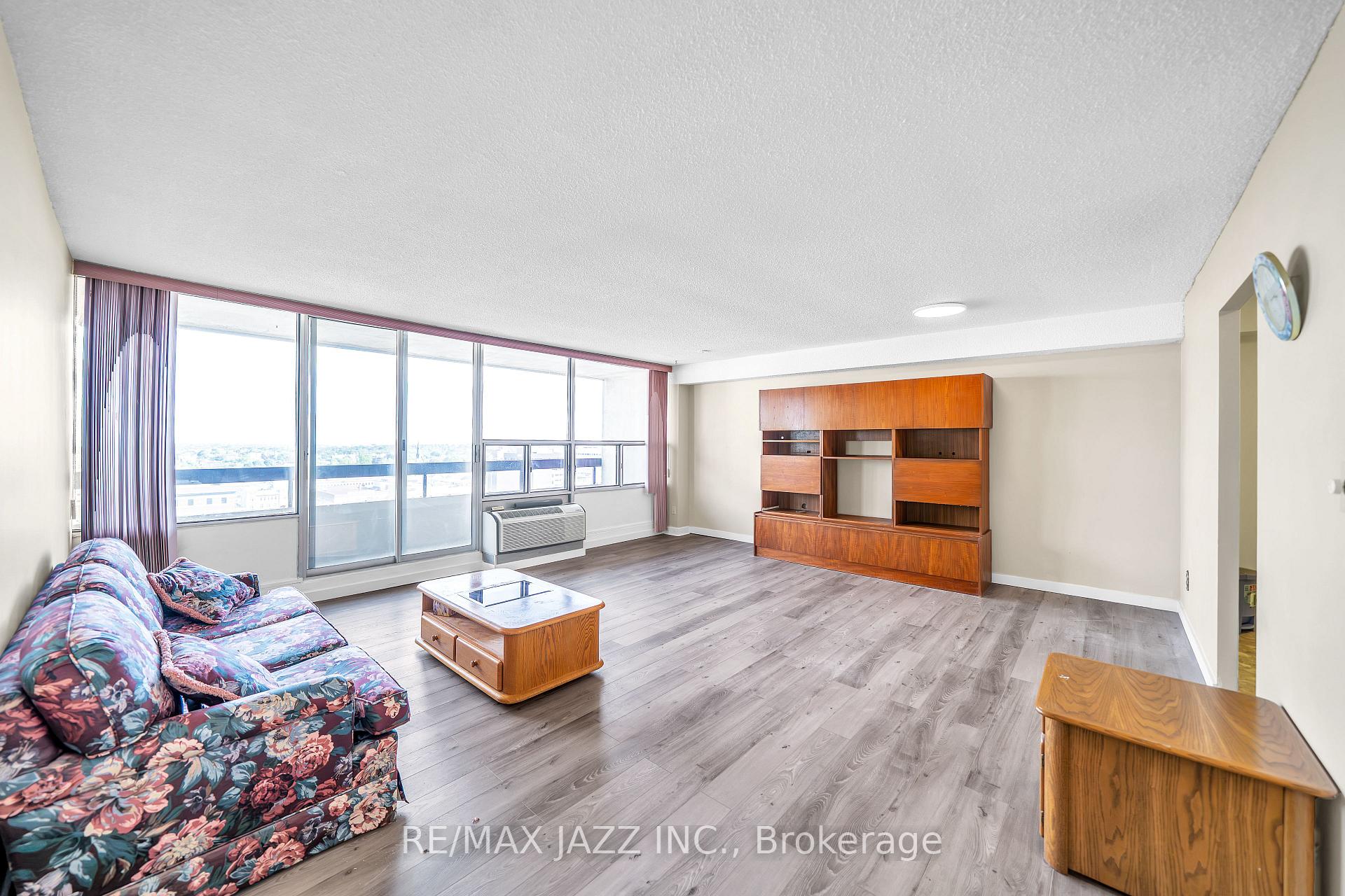 Photo 3 of Unit 1214, 55 William Street E, Oshawa, O'Neill — HOMEH