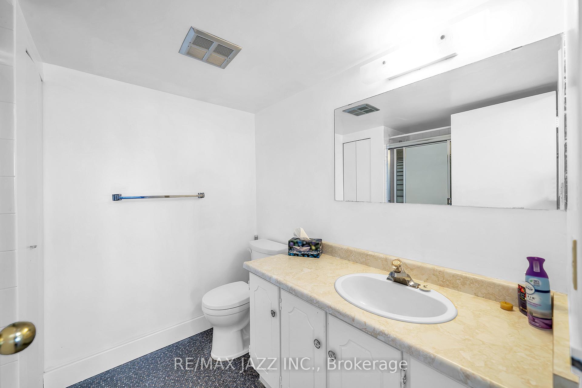 Photo 10 of Unit 1214, 55 William Street E, Oshawa, O'Neill — HOMEH