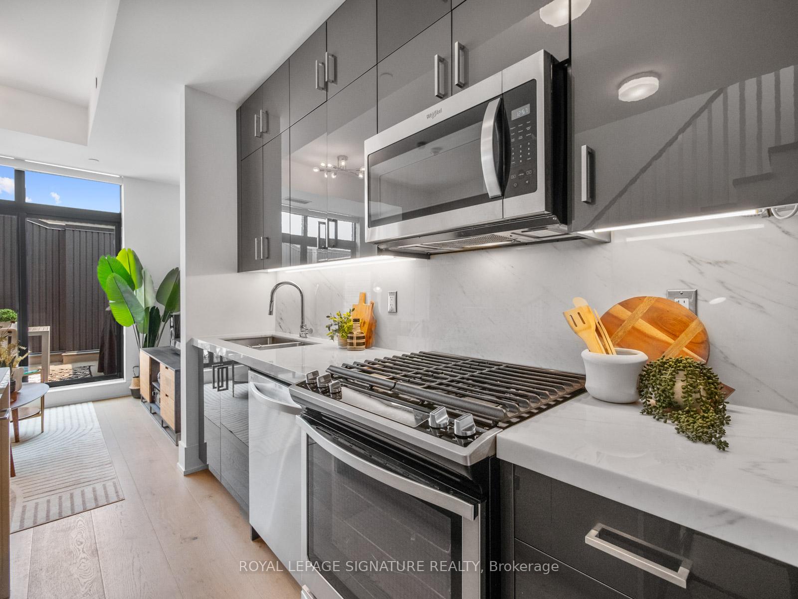 Photo 13 of Unit 406, 14 Dewhurst Boulevard, Toronto, Danforth — HOMEH