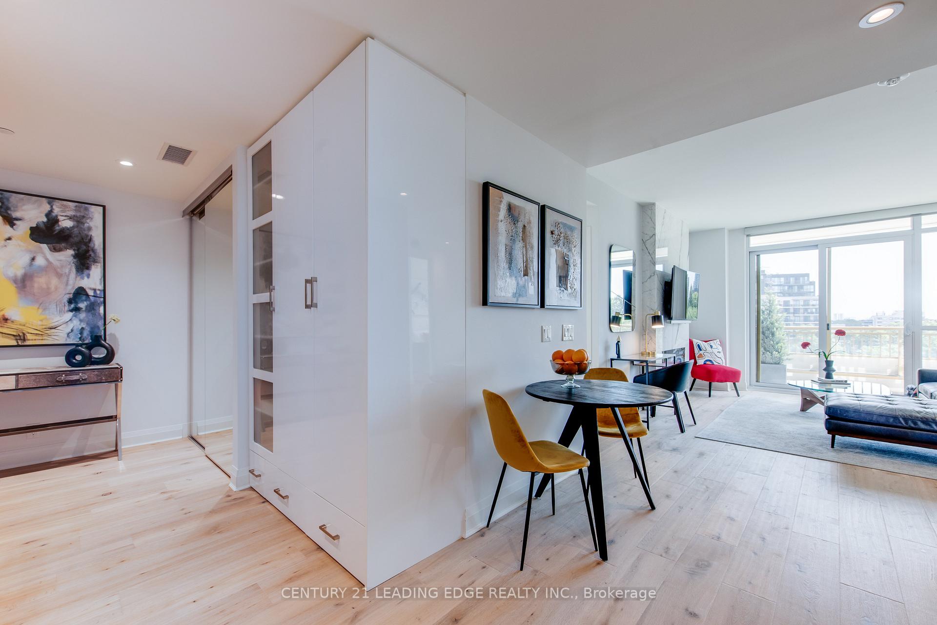 Photo 9 of Unit 706, 151 Avenue Road, Toronto, The Annex — HOMEH