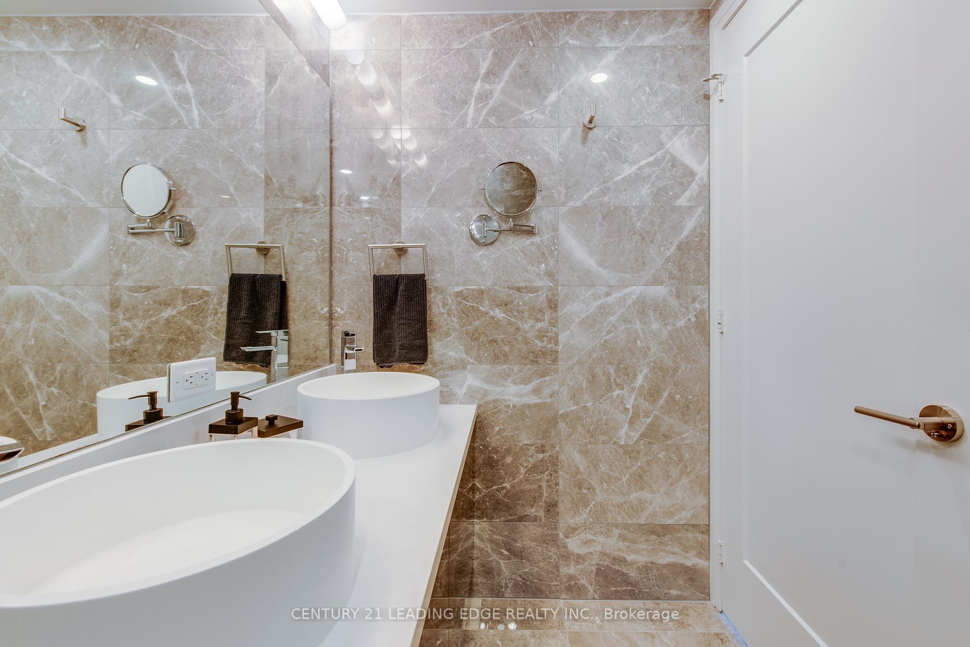 Photo 15 of Unit 706, 151 Avenue Road, Toronto, The Annex — HOMEH