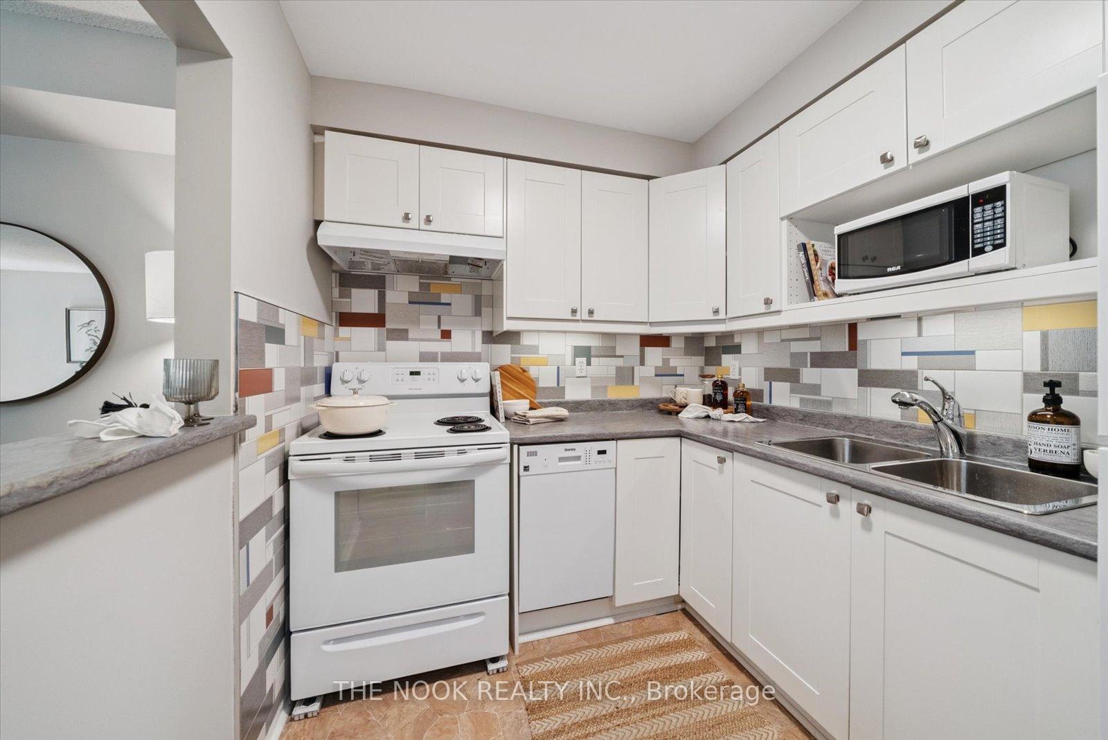 Photo 4 of Unit 36, 905 Bayly Street, Pickering, West Shore — HOMEH