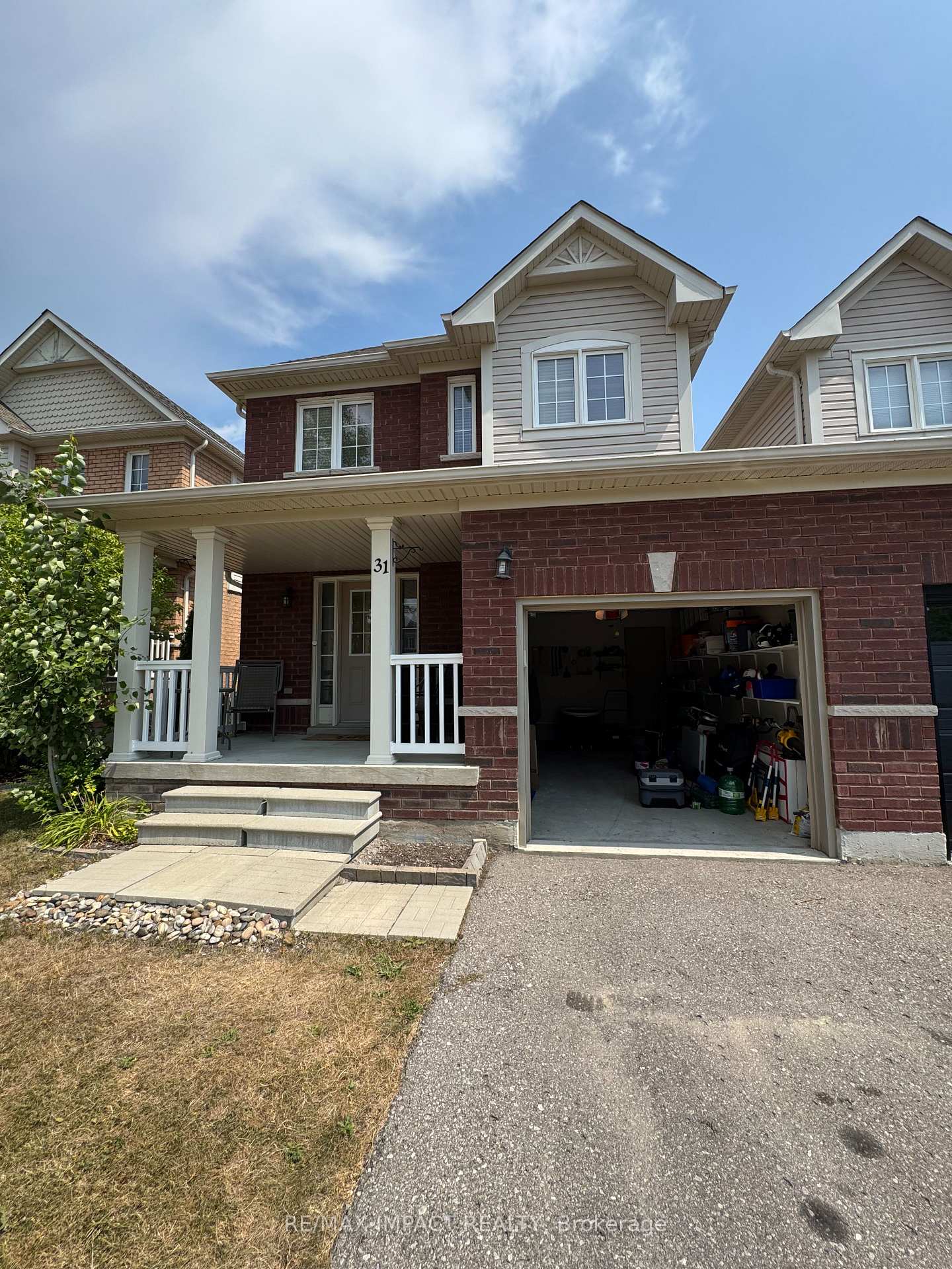 Photo 6 of 31 Quackenbush Street, Clarington, Bowmanville — HOMEH