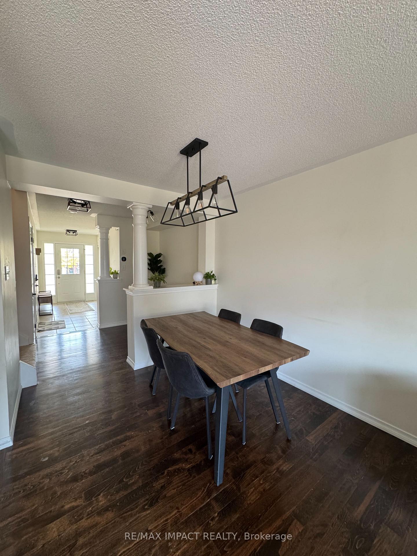 Photo 11 of 31 Quackenbush Street, Clarington, Bowmanville — HOMEH