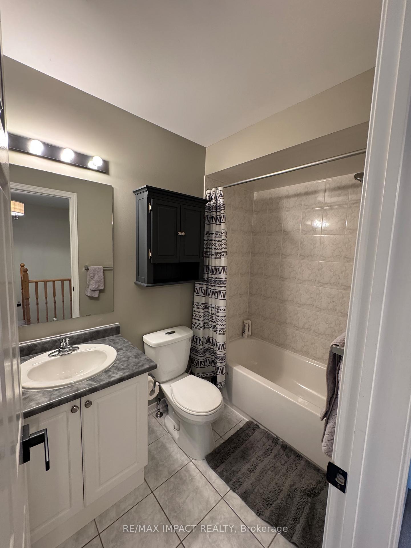 Photo 29 of 31 Quackenbush Street, Clarington, Bowmanville — HOMEH