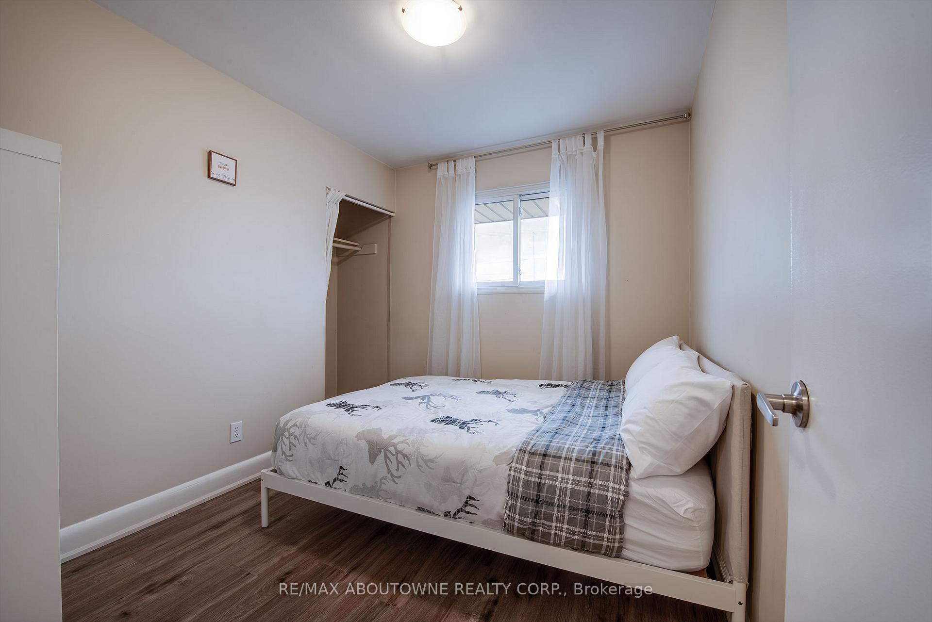Photo 15 of 4018 New Street, Burlington, Shoreacres — HOMEH
