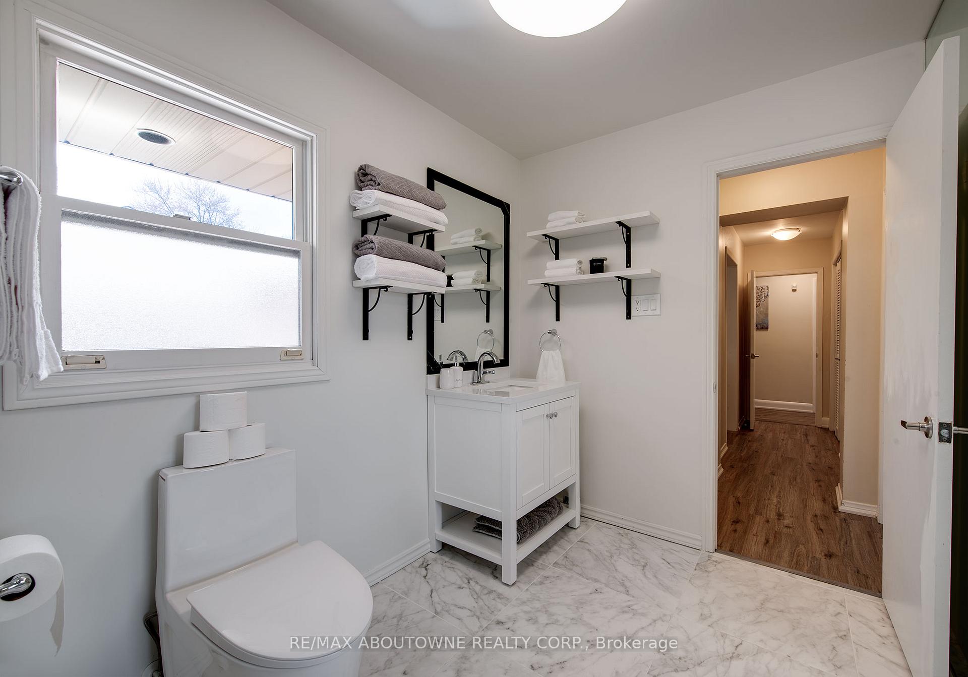 Photo 18 of 4018 New Street, Burlington, Shoreacres — HOMEH