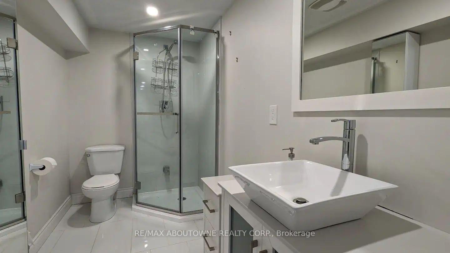 Photo 26 of 4018 New Street, Burlington, Shoreacres — HOMEH