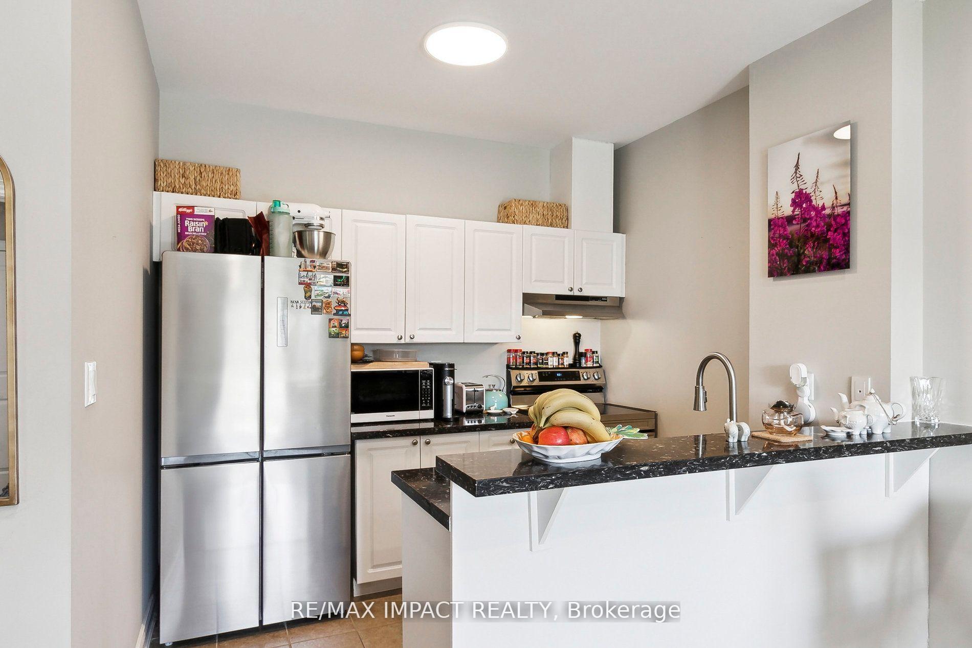 Photo 2 of Unit L-05, 1 Sidney Lane, Clarington, Bowmanville — HOMEH