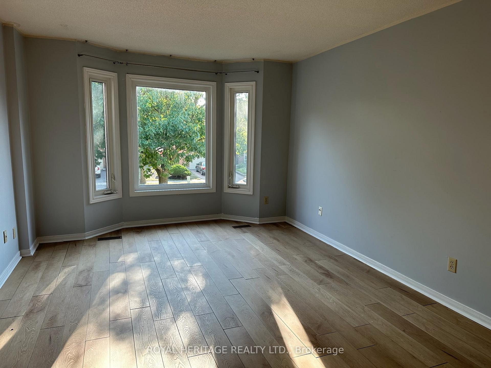 Photo 8 of 51 Braebrook Drive, Whitby, Pringle Creek — HOMEH