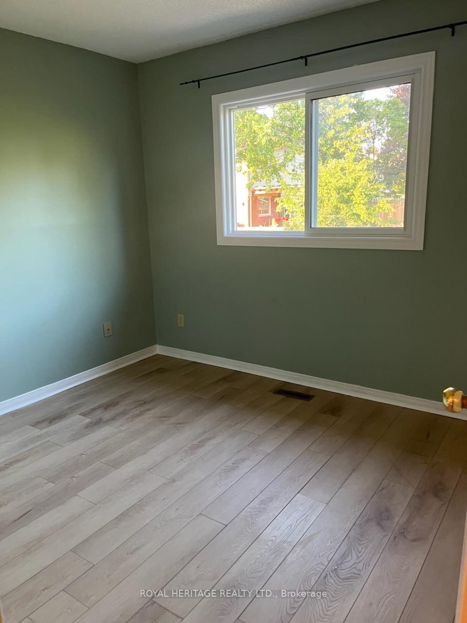 Photo 10 of 51 Braebrook Drive, Whitby, Pringle Creek — HOMEH