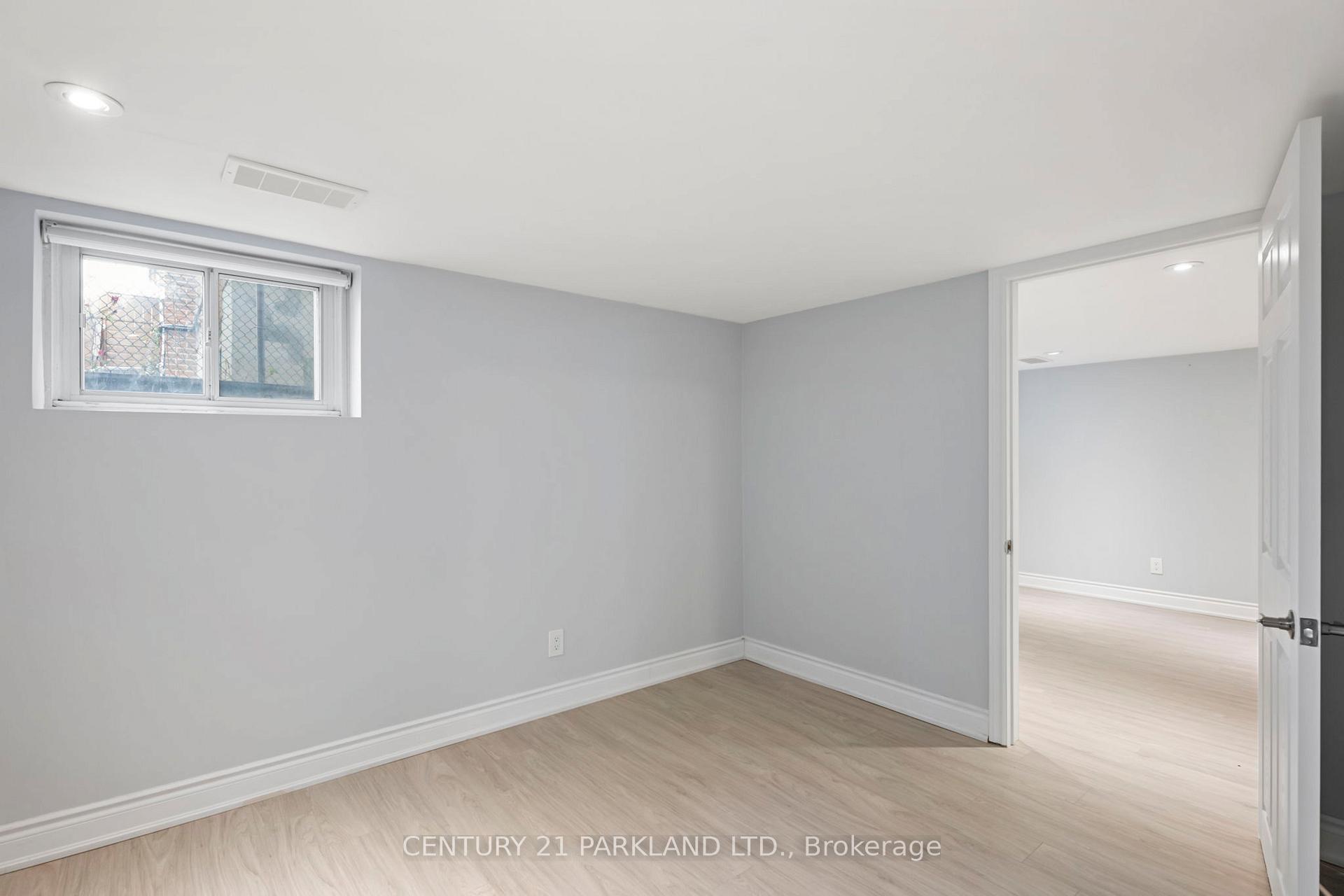 Photo 6 of Unit BASEMENT, 468 Oakwood Drive, Pickering, Rosebank — HOMEH