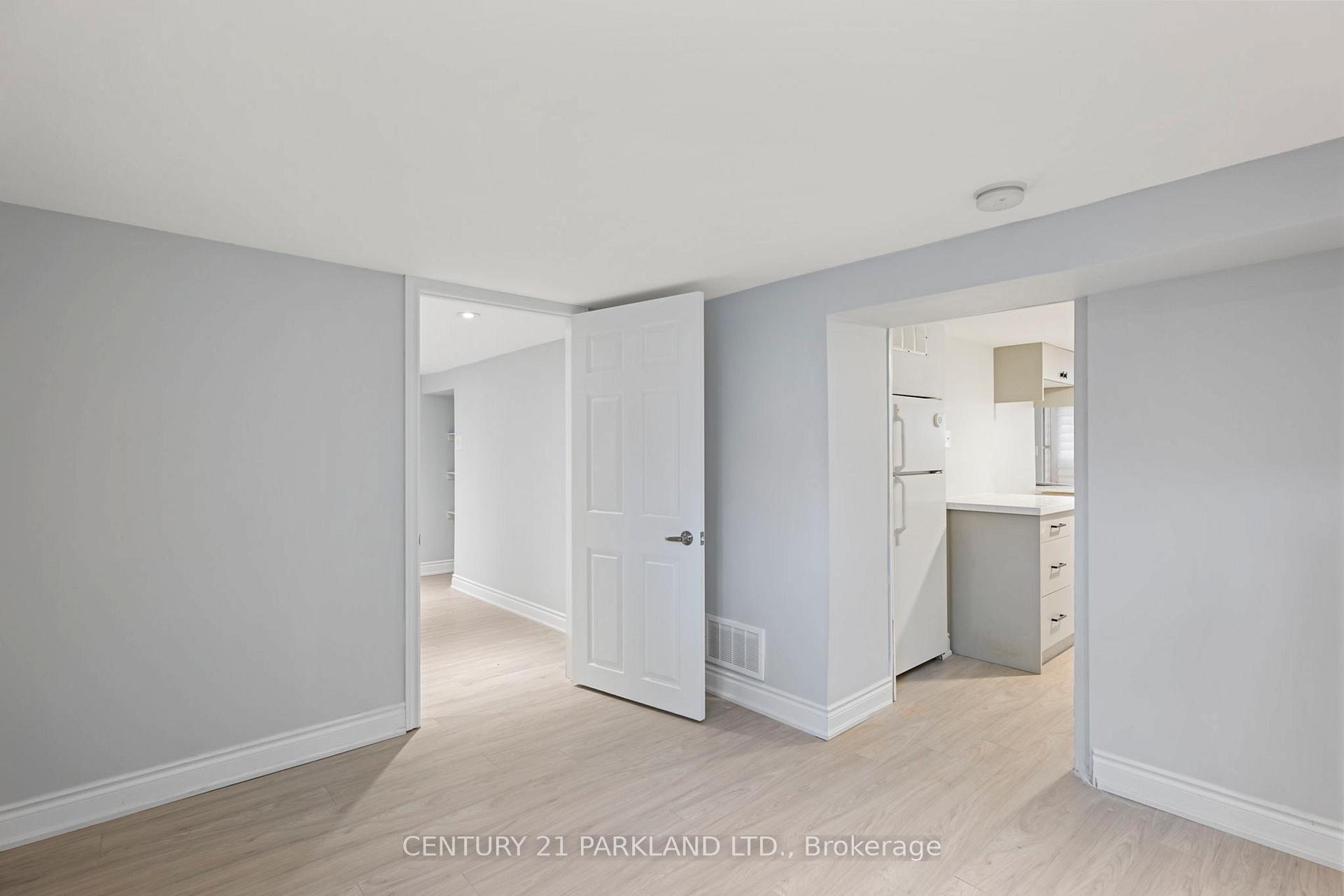 Photo 4 of Unit BASEMENT, 468 Oakwood Drive, Pickering, Rosebank — HOMEH