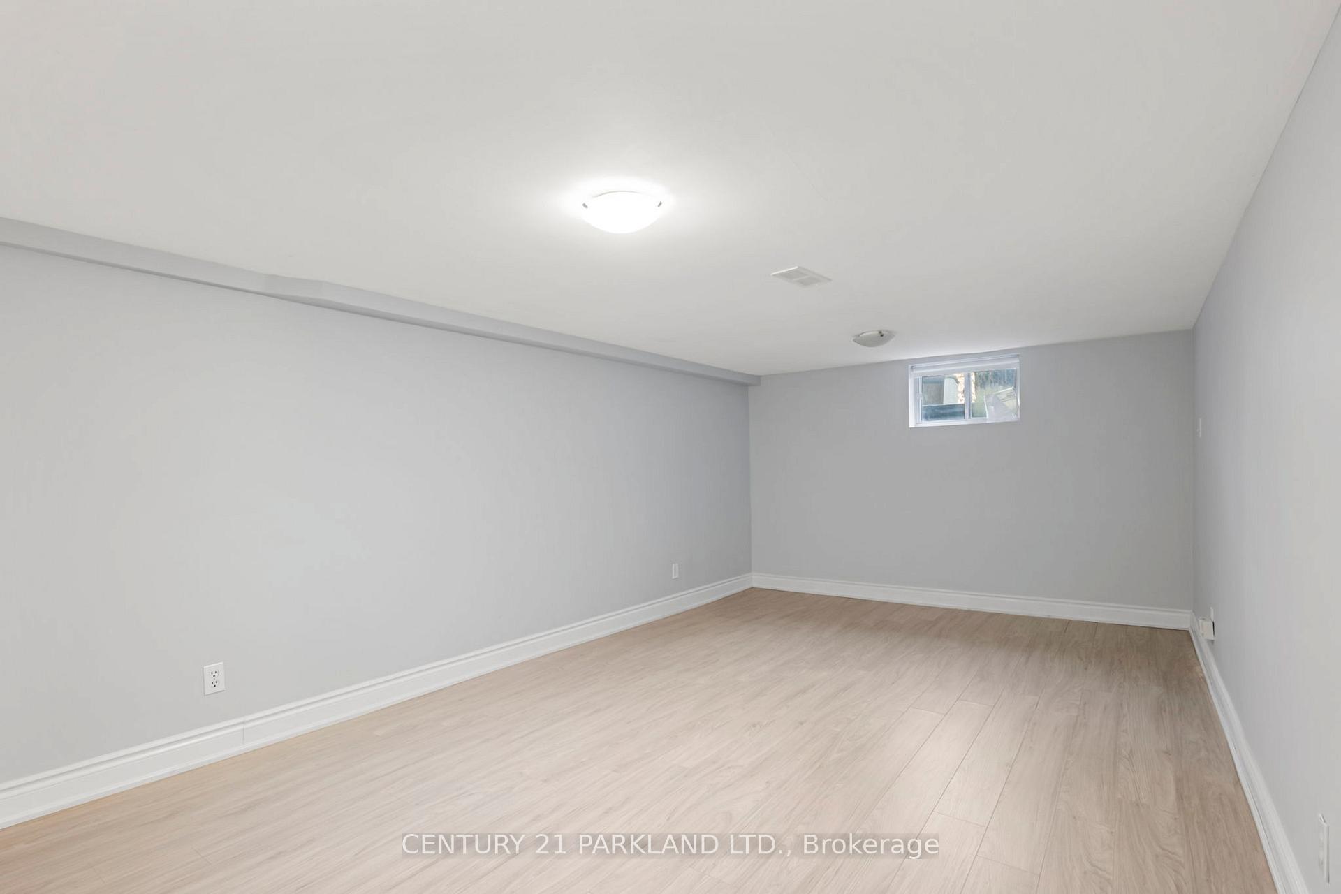 Photo 8 of Unit BASEMENT, 468 Oakwood Drive, Pickering, Rosebank — HOMEH