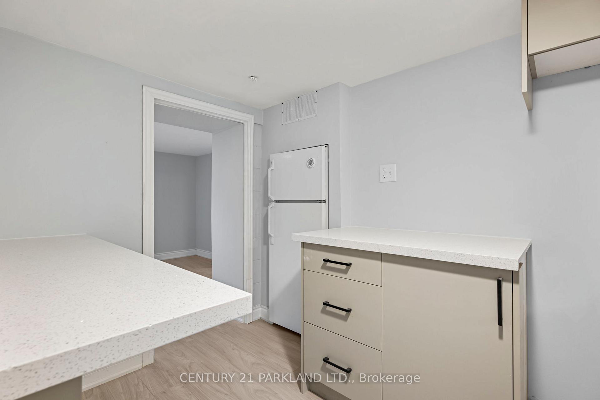 Photo 10 of Unit BASEMENT, 468 Oakwood Drive, Pickering, Rosebank — HOMEH